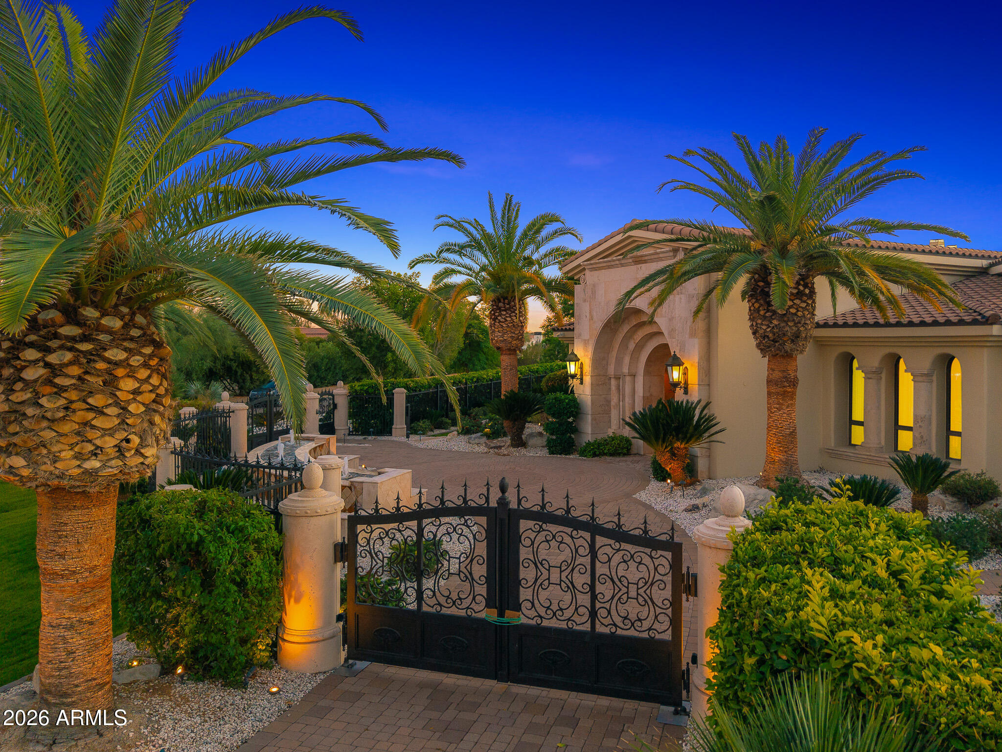 HUMMINGBIRD PLACE - Residential