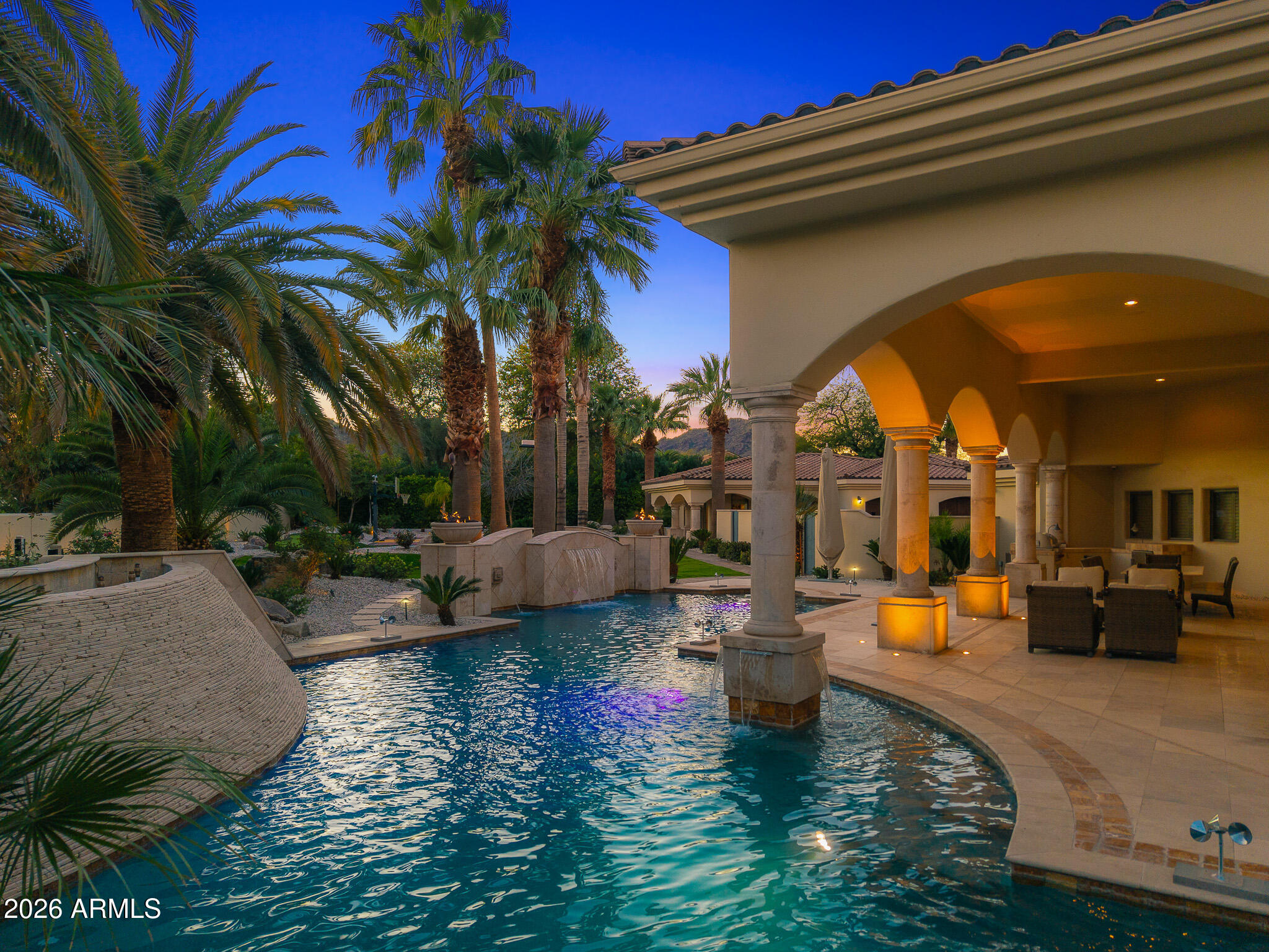 HUMMINGBIRD PLACE - Residential