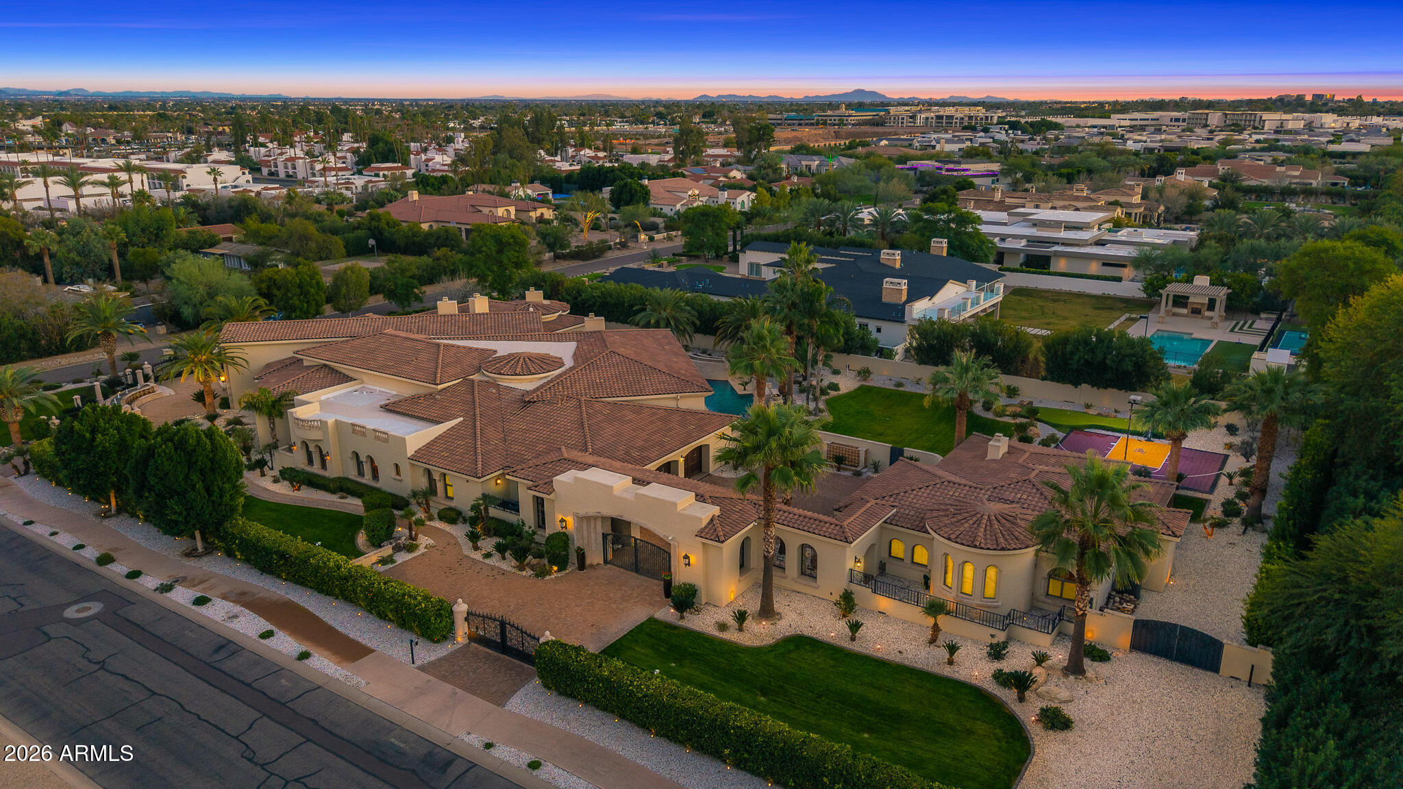 HUMMINGBIRD PLACE - Residential