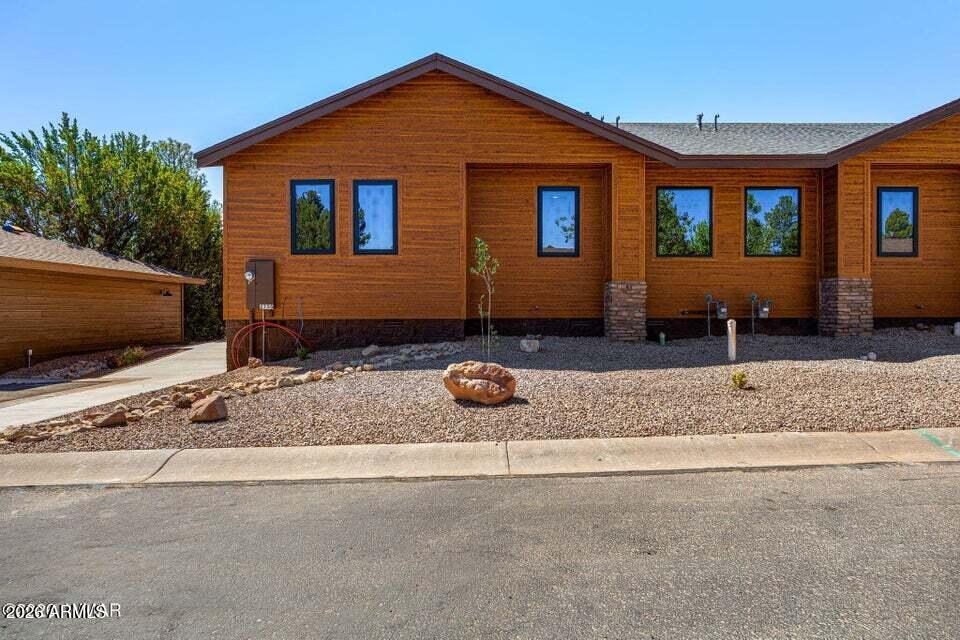 THE RETREAT VILLAS AT BISON CROSSING - Residential