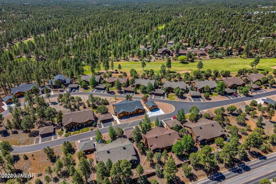 THE RETREAT VILLAS AT BISON CROSSING - Residential