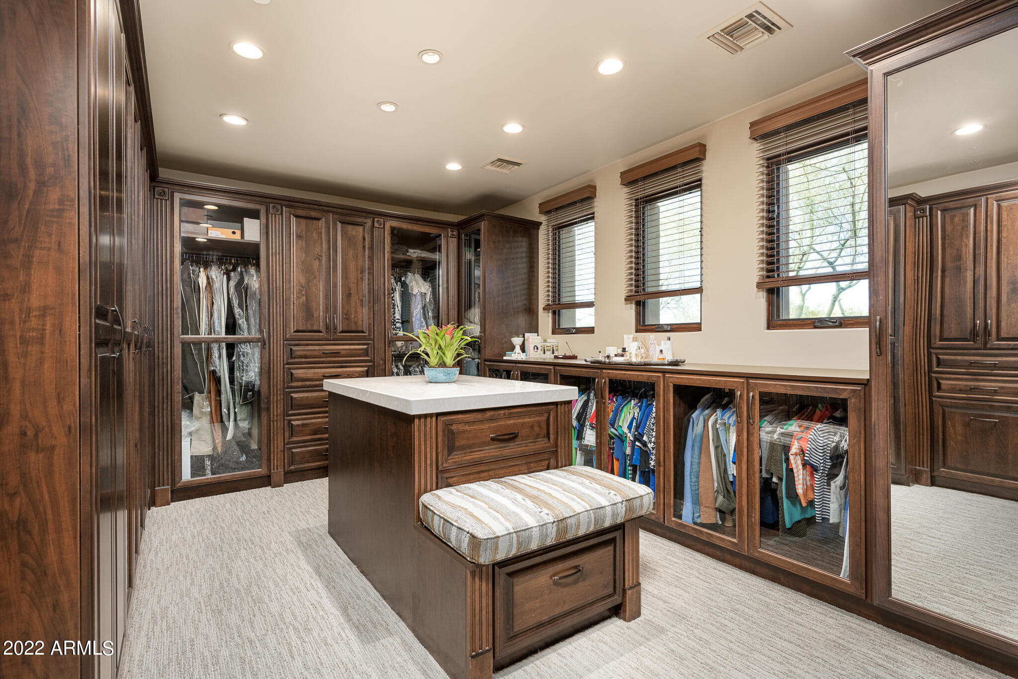 WHISPER ROCK UNIT 3 - Residential