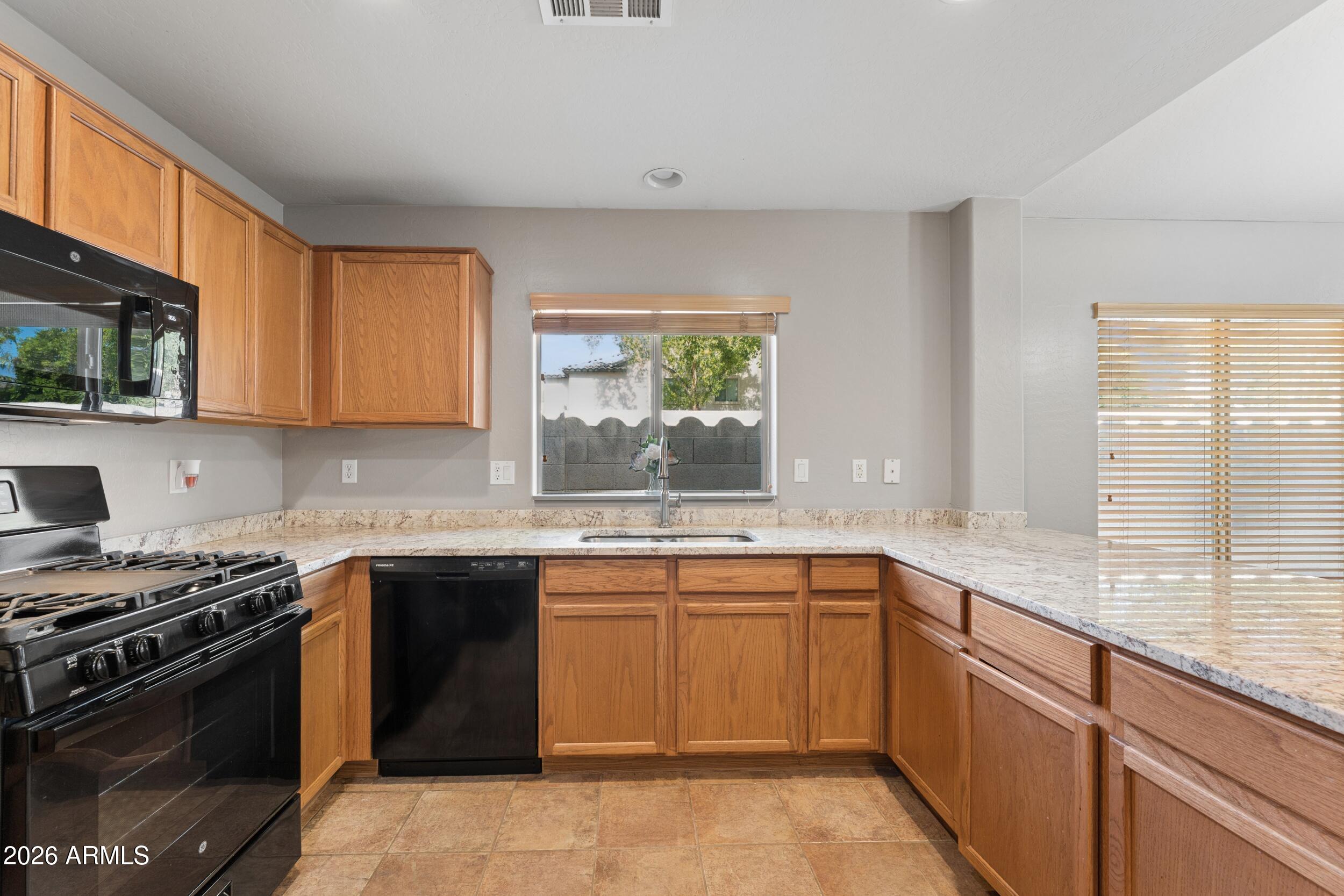 CHANDLER GINNING - Residential