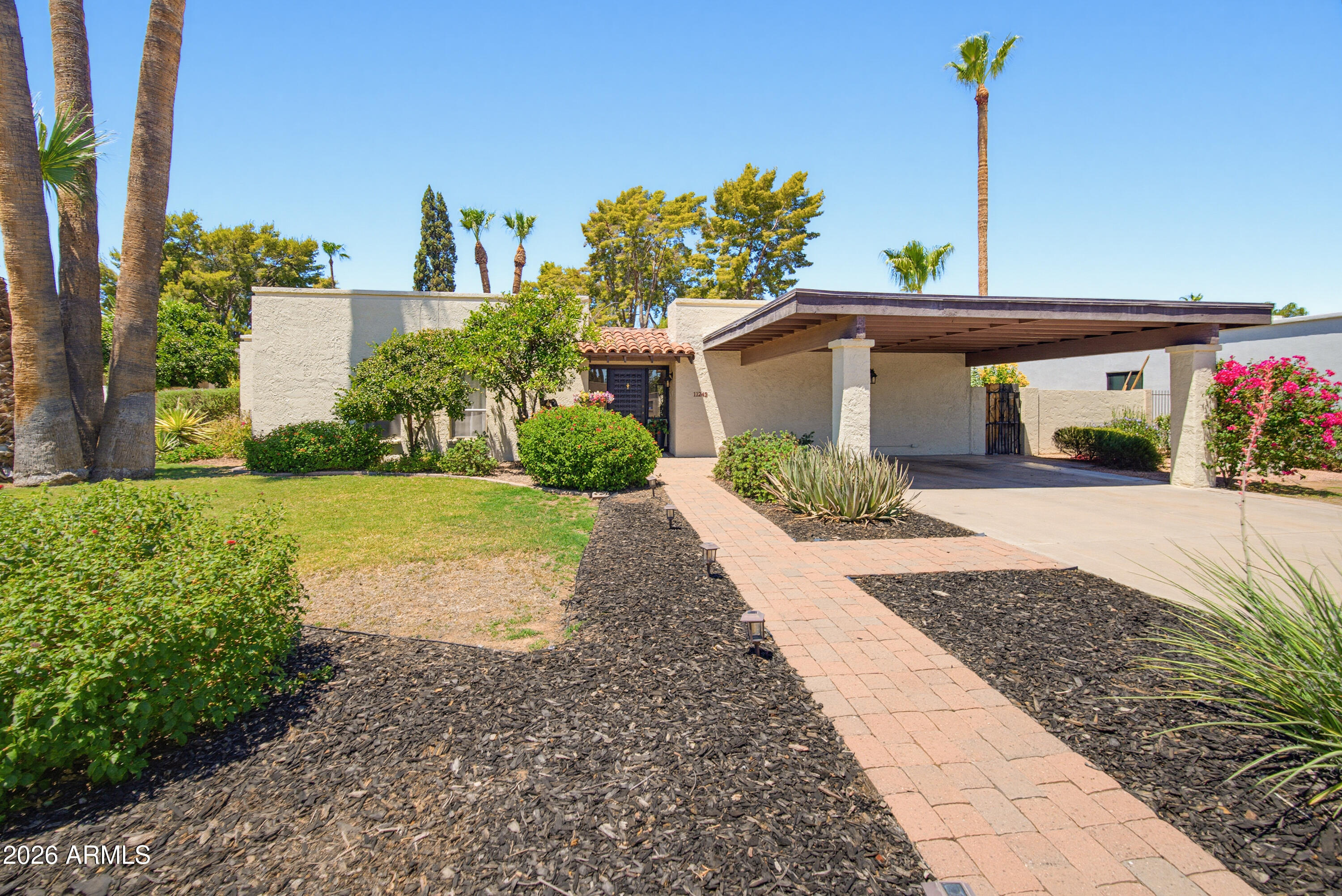 DESERT GARDENS - Residential