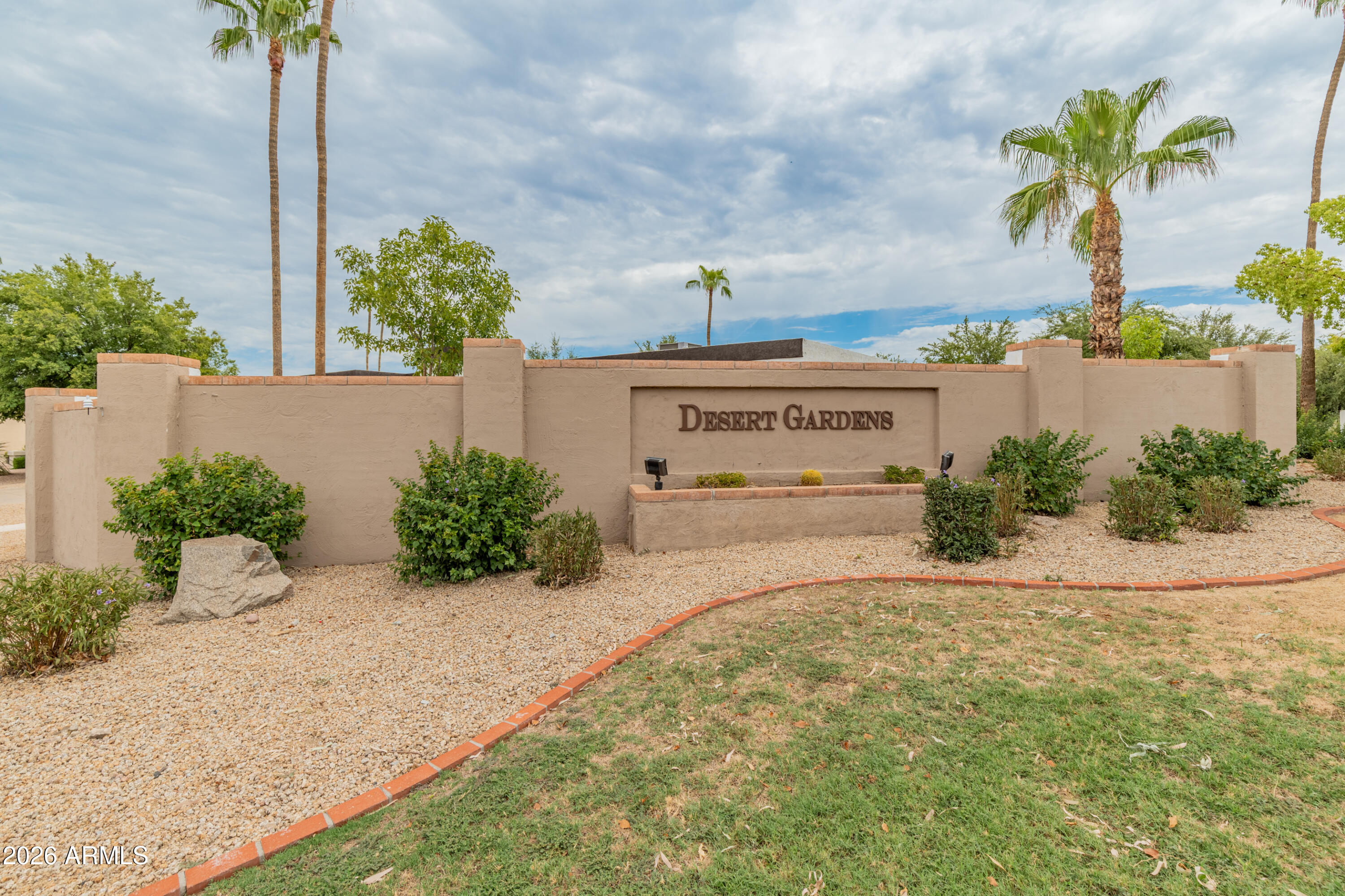 DESERT GARDENS - Residential