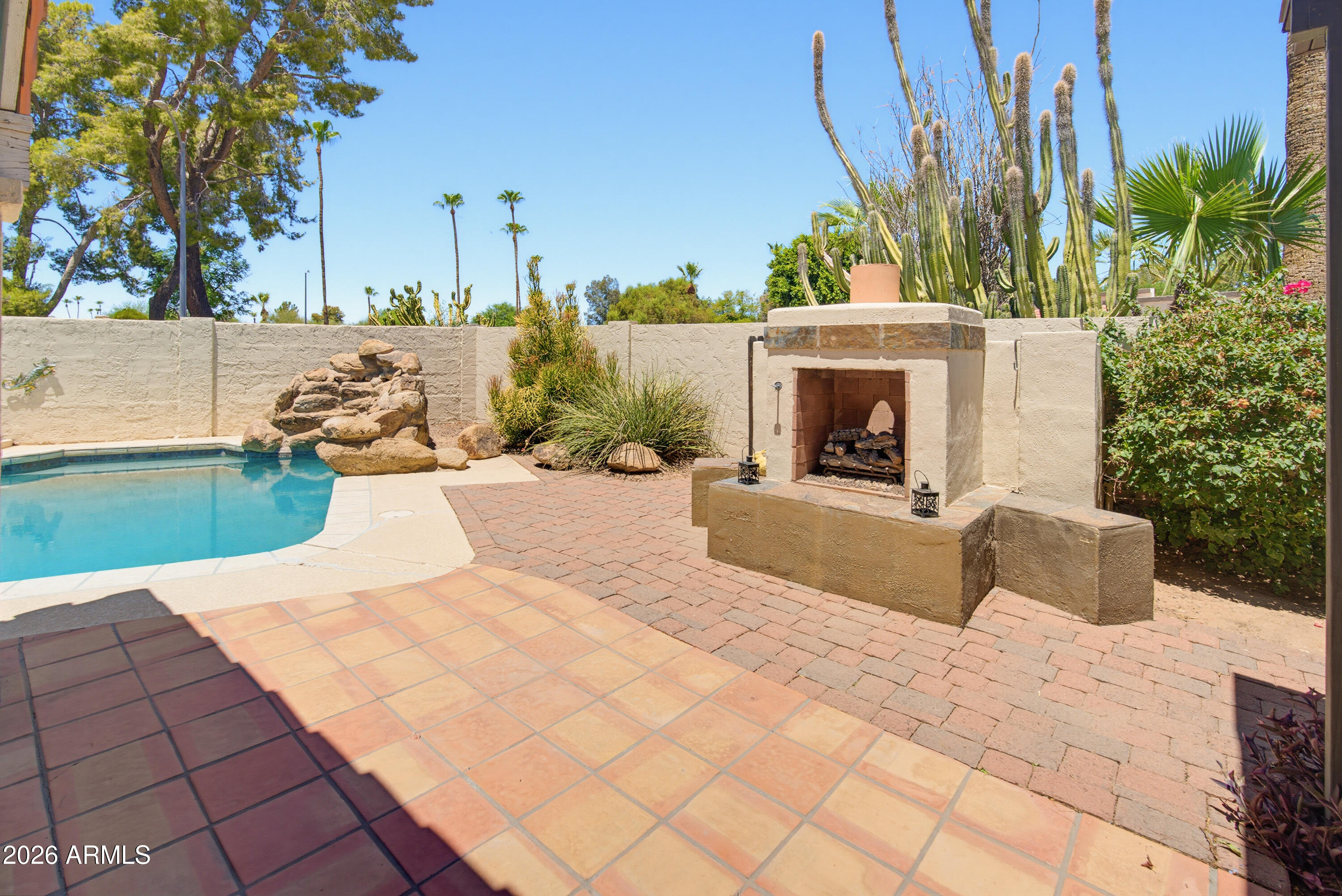 DESERT GARDENS - Residential
