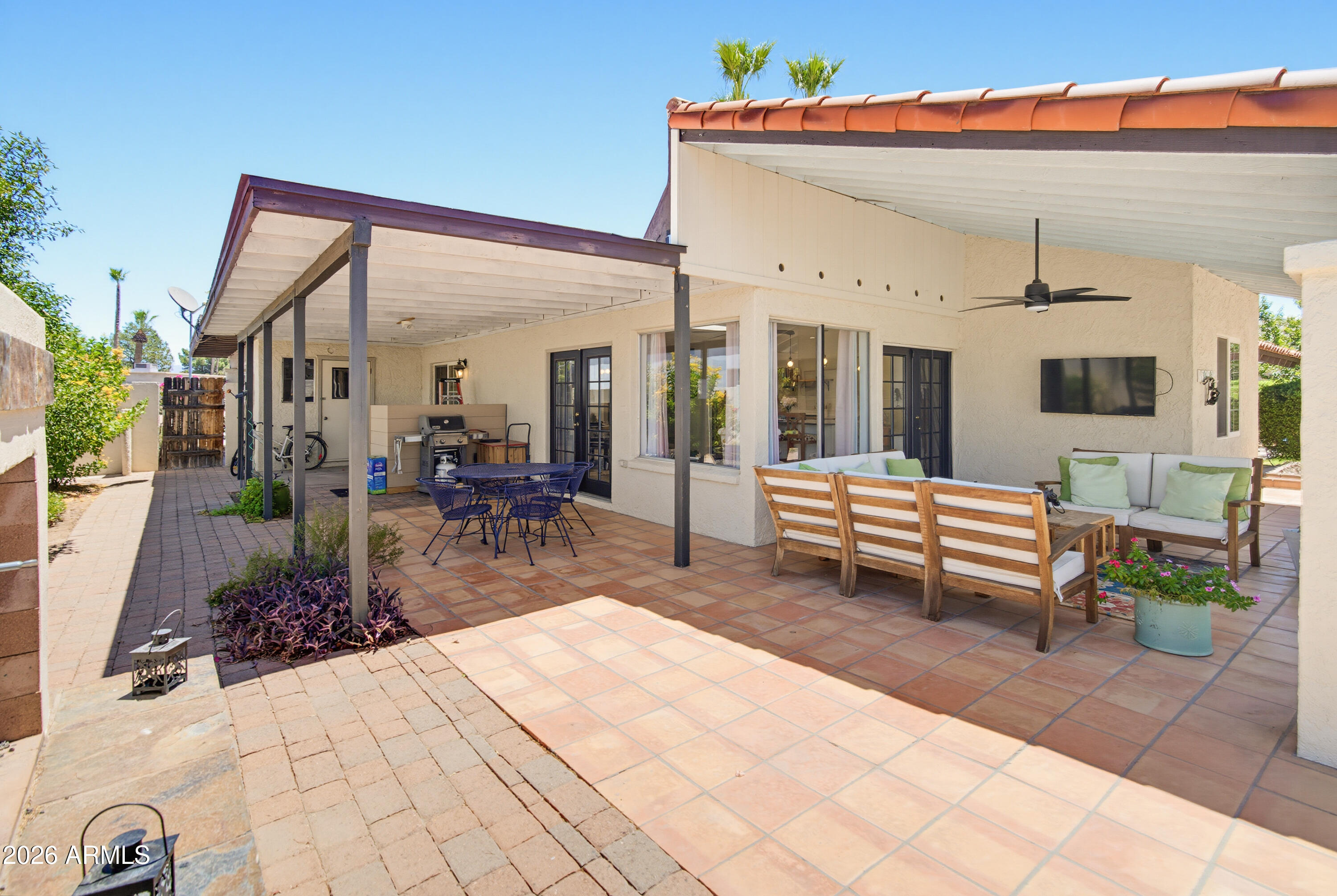 DESERT GARDENS - Residential