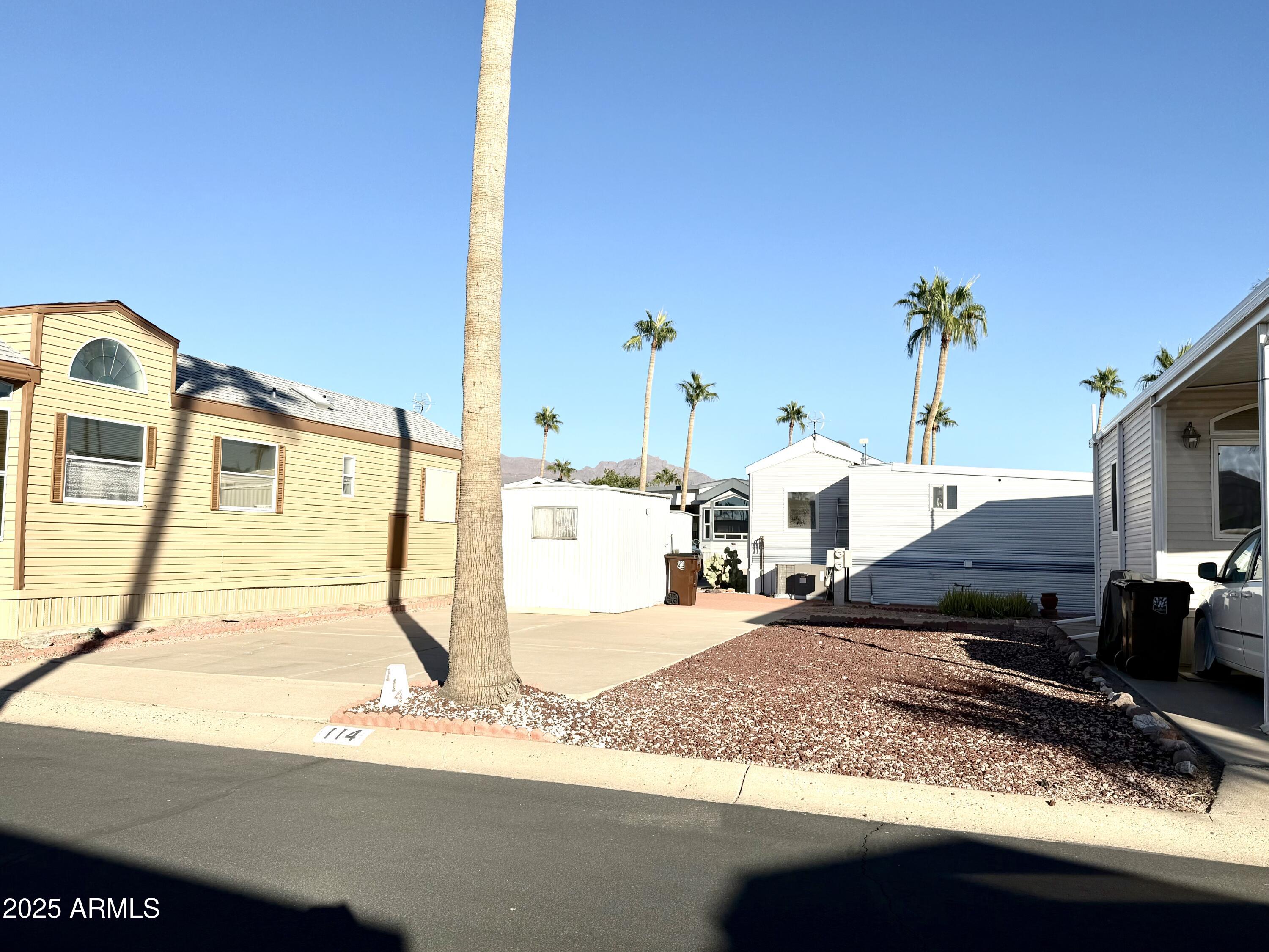 GOLDEN VISTA RV RESORT - Land