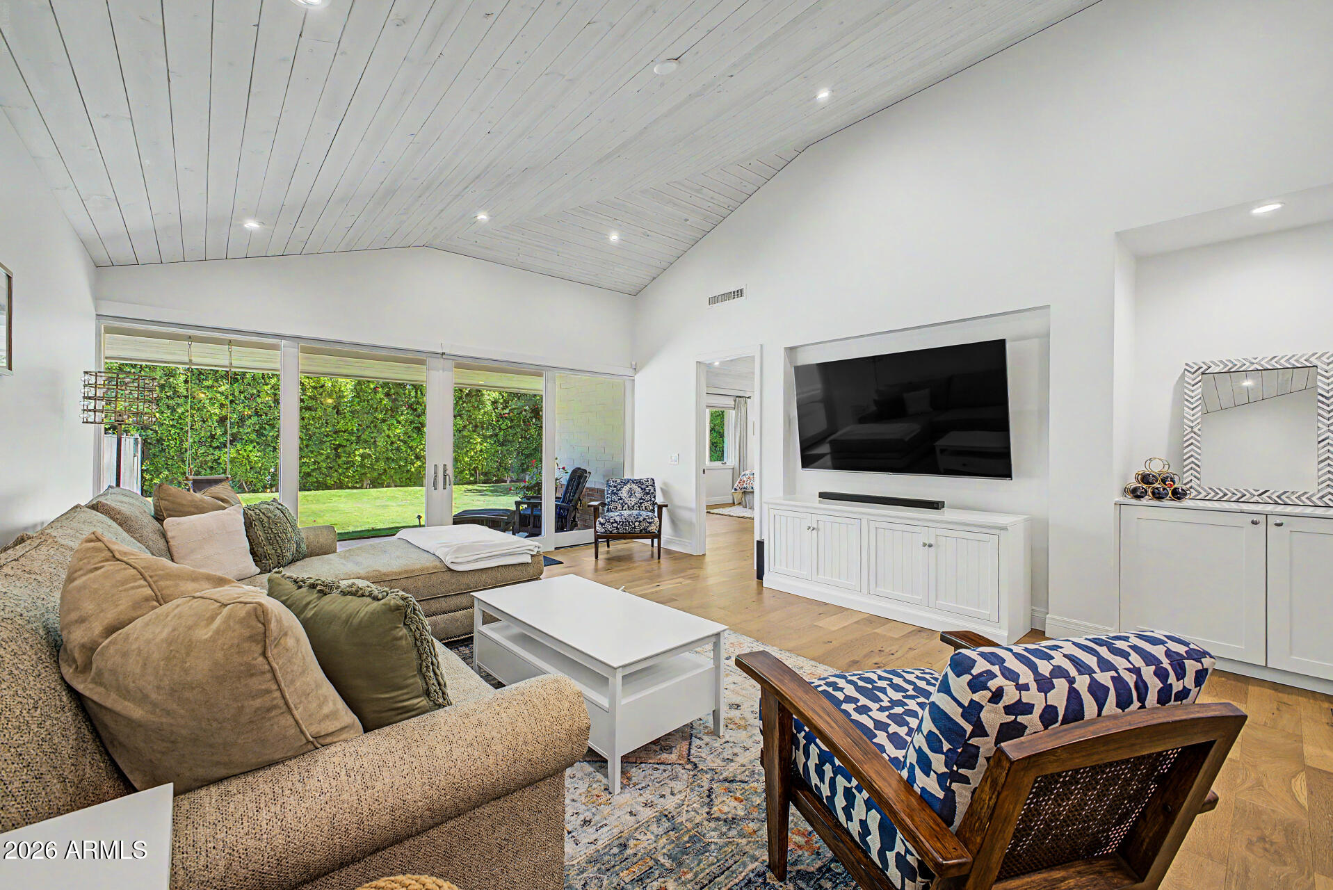 CAMELBACK VILLA 2 - Residential