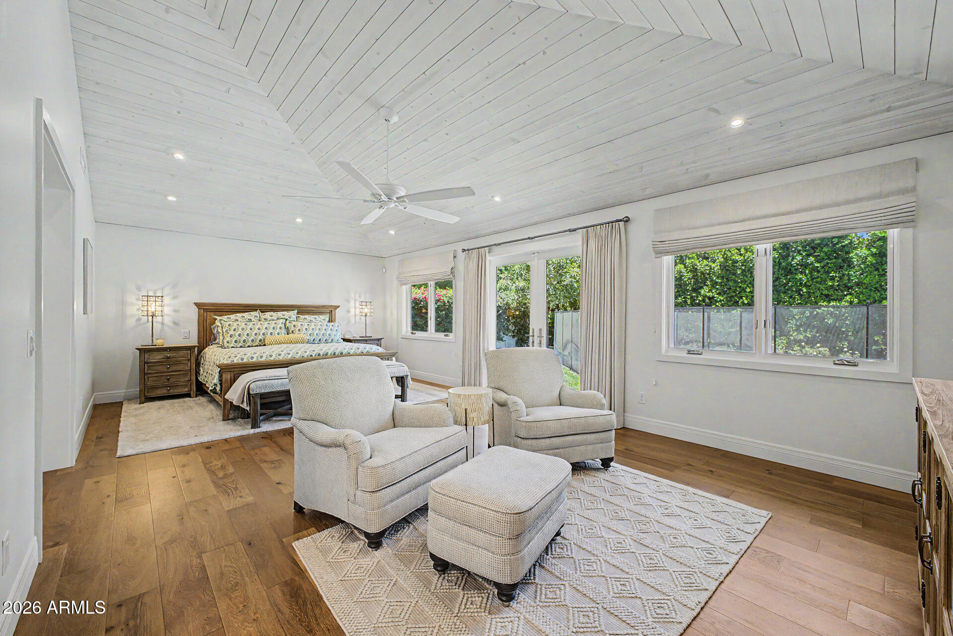 CAMELBACK VILLA 2 - Residential