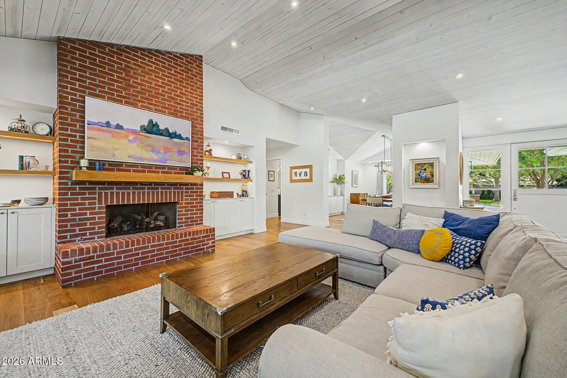 CAMELBACK VILLA 2 - Residential