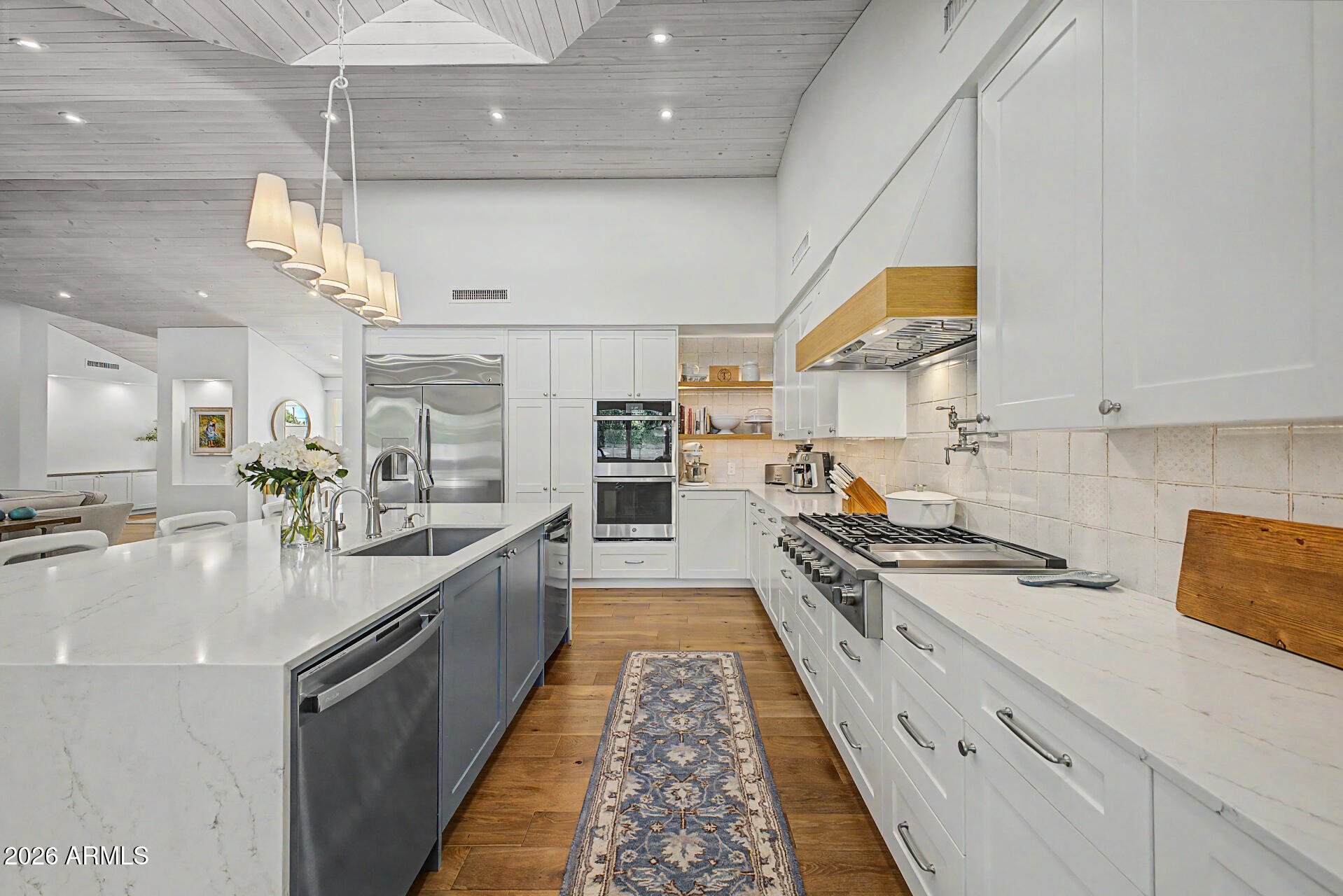 CAMELBACK VILLA 2 - Residential