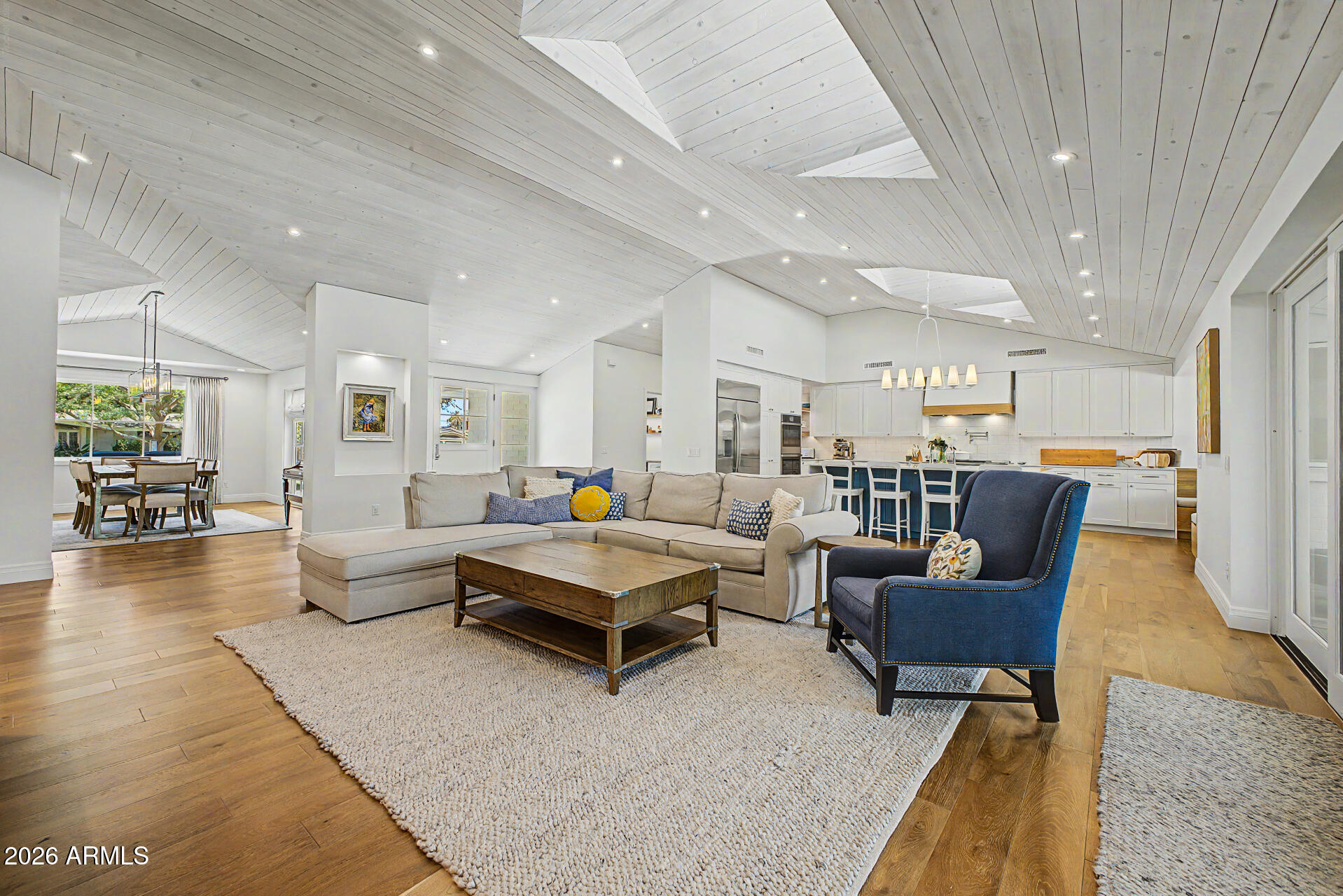 CAMELBACK VILLA 2 - Residential