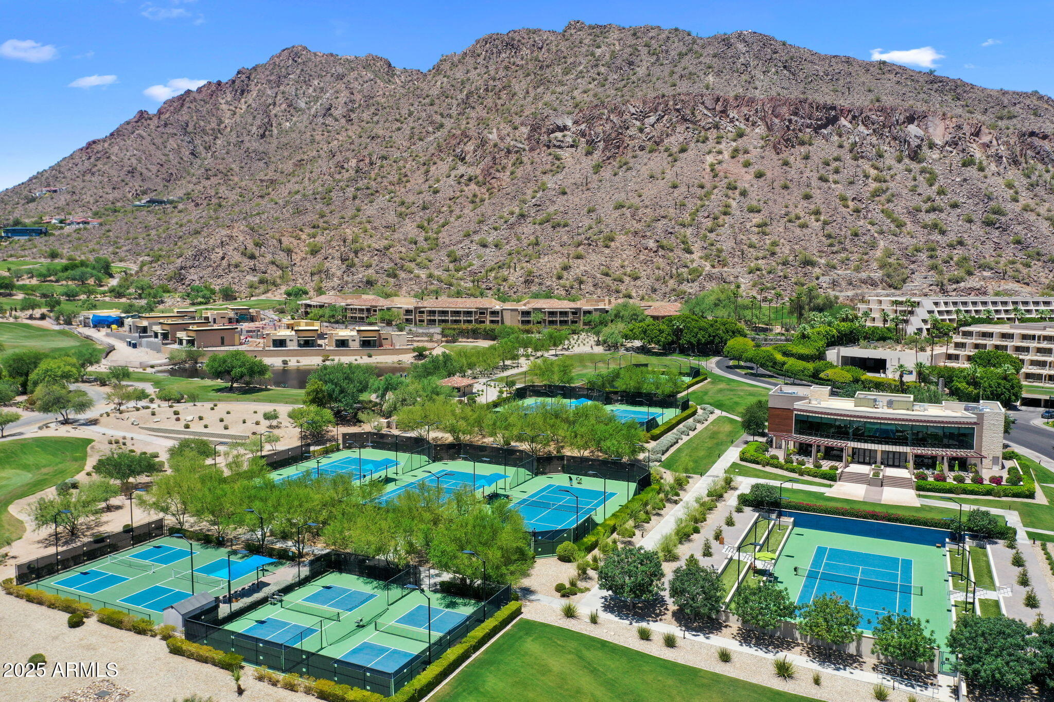 PHOENICIAN CANYON RESIDENCES - Residential