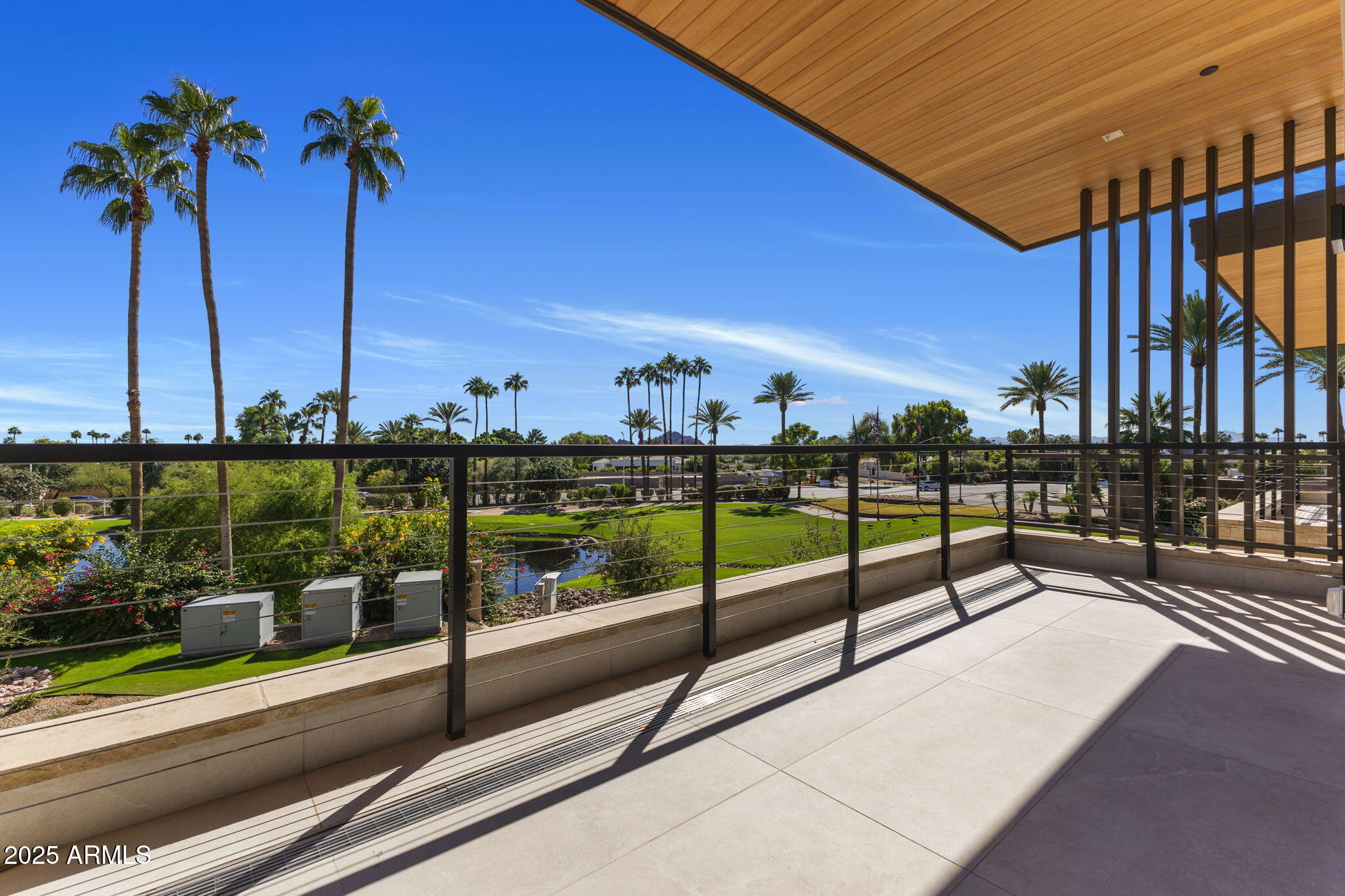 PHOENICIAN CANYON RESIDENCES - Residential