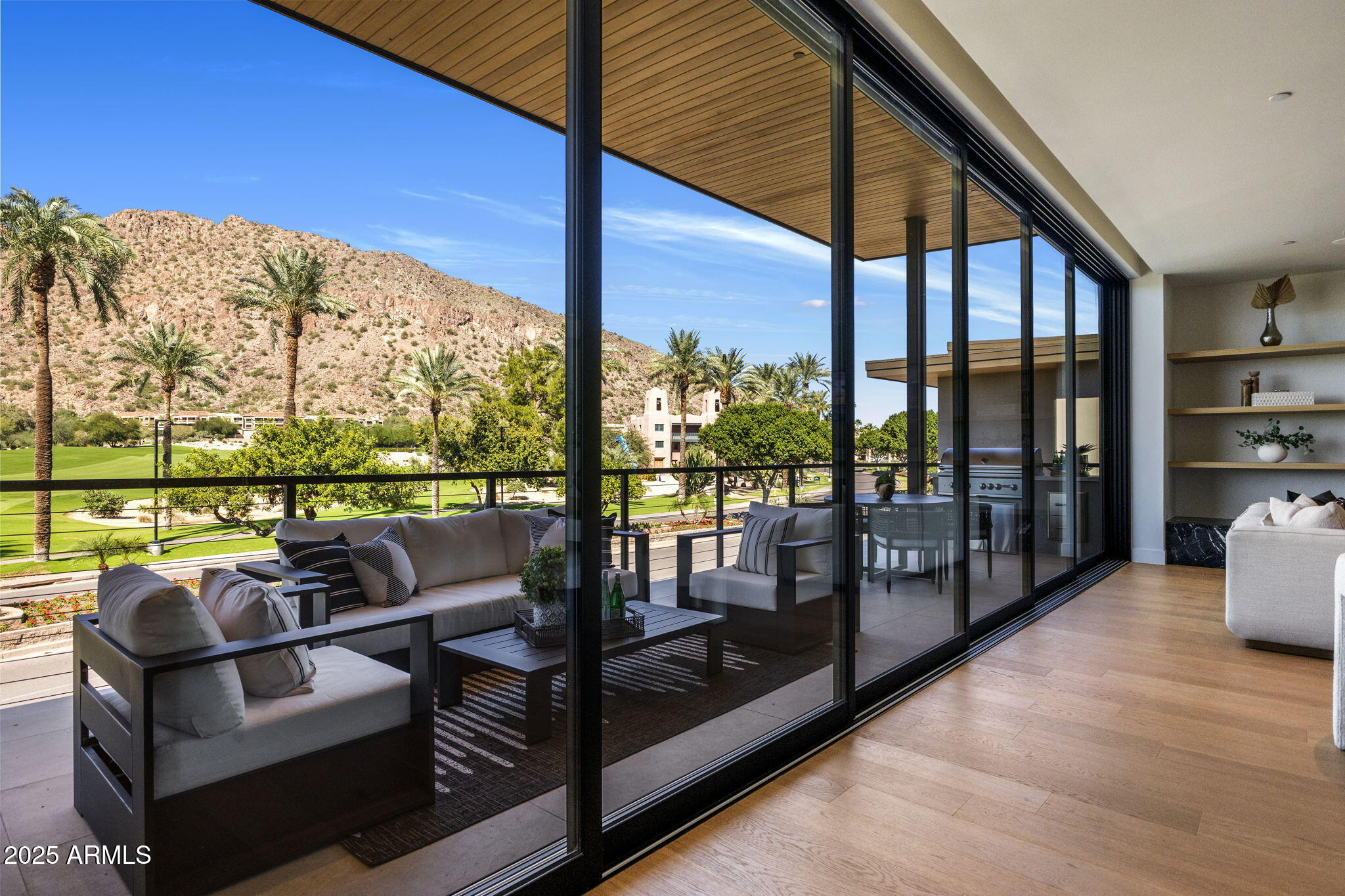 PHOENICIAN CANYON RESIDENCES - Residential