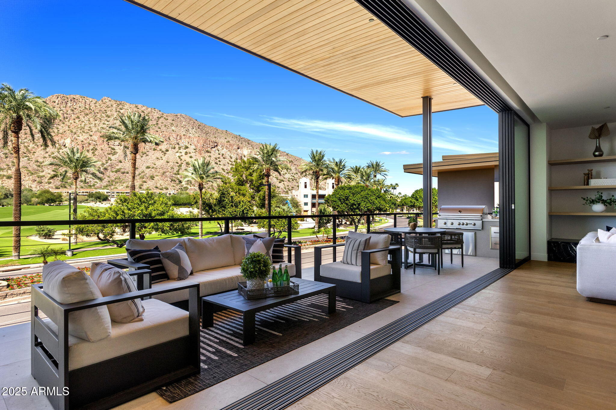 PHOENICIAN CANYON RESIDENCES - Residential
