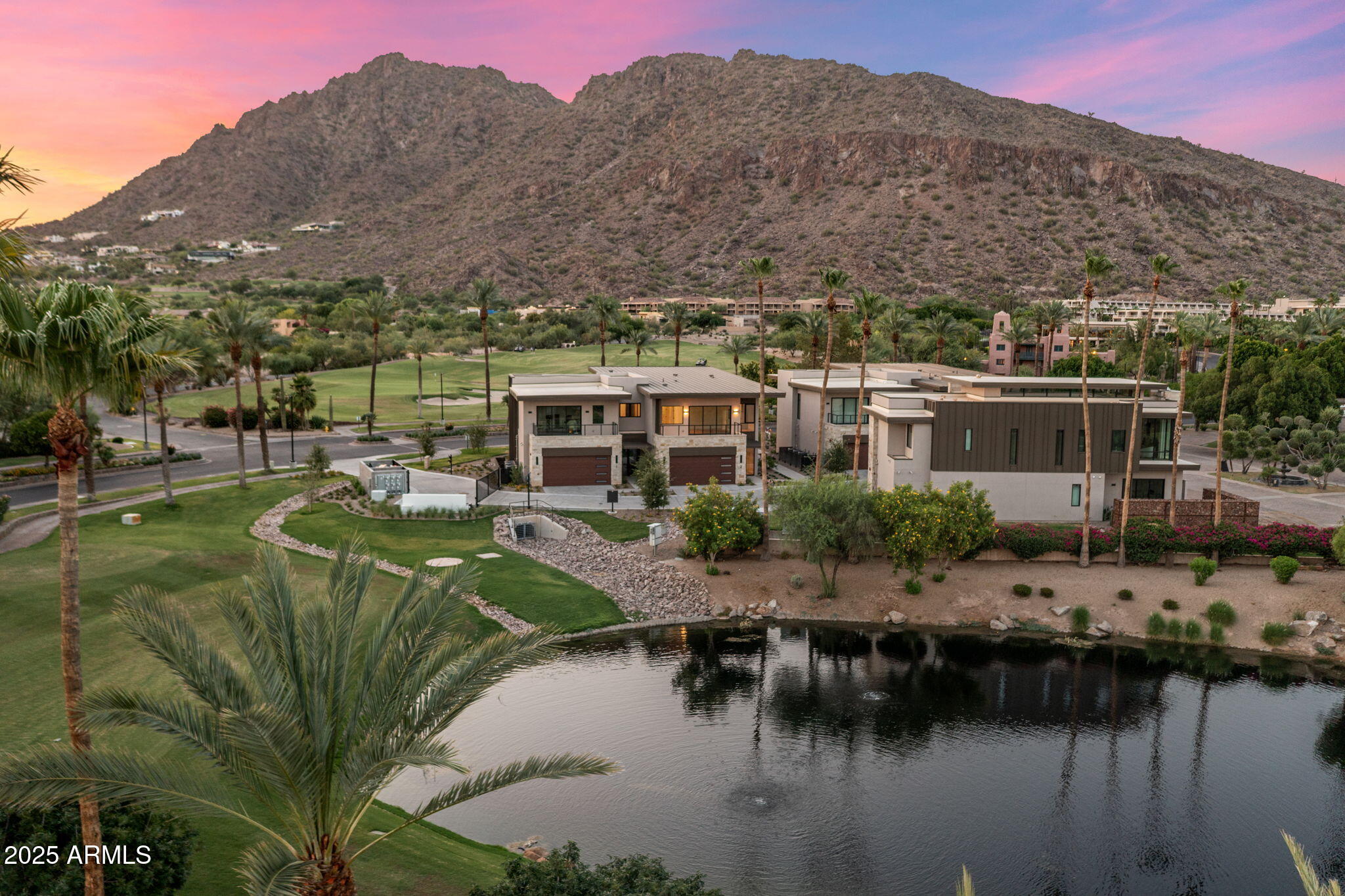 PHOENICIAN CANYON RESIDENCES - Residential