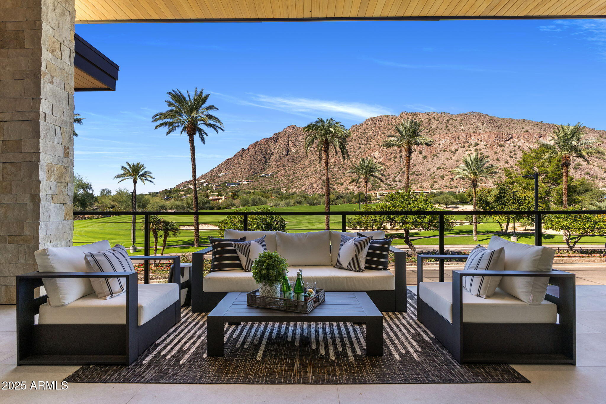 PHOENICIAN CANYON RESIDENCES - Residential