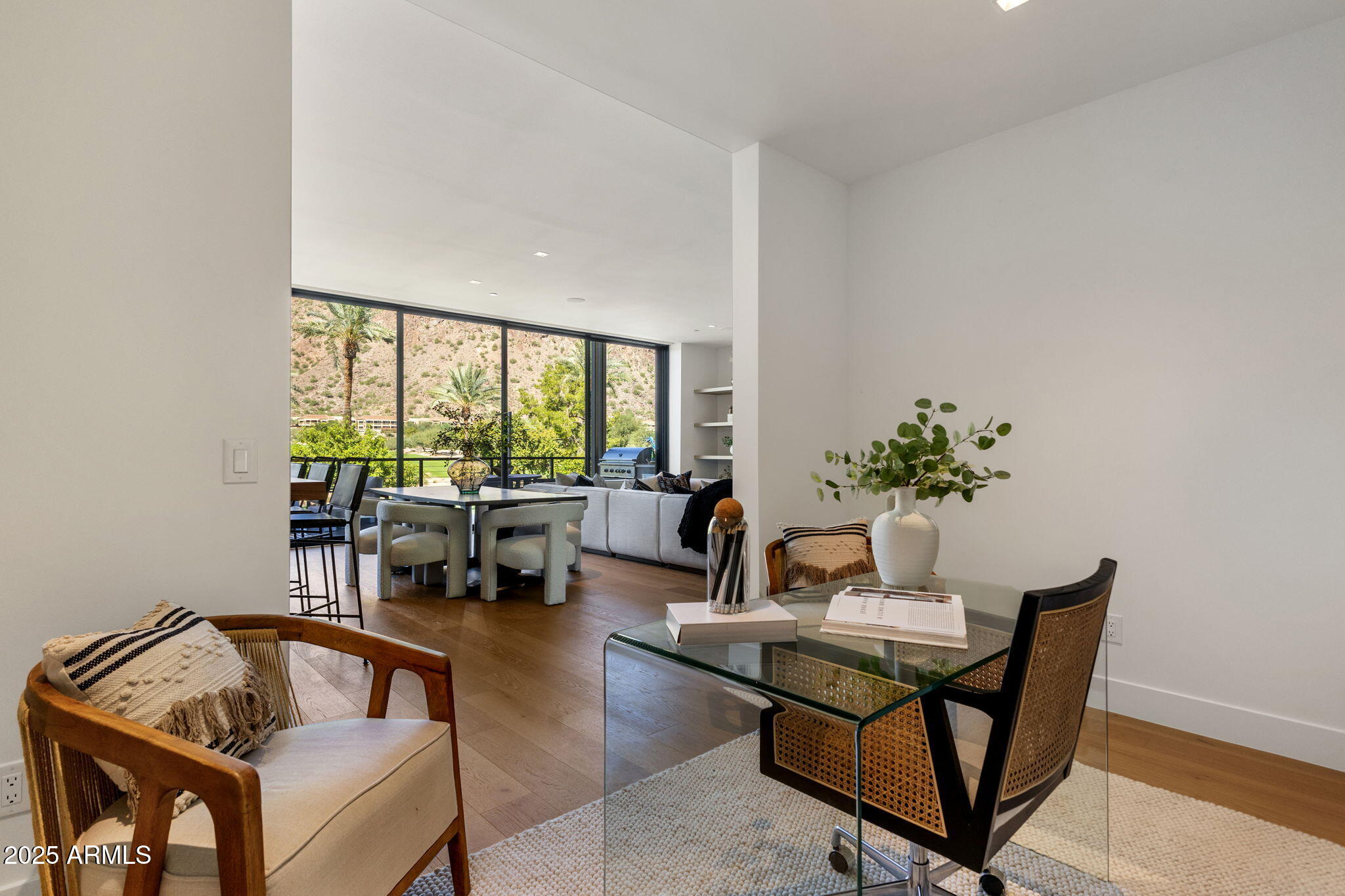 PHOENICIAN CANYON RESIDENCES - Residential