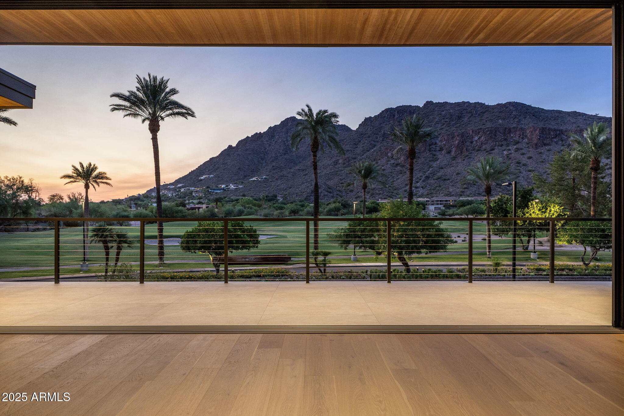 PHOENICIAN CANYON RESIDENCES - Residential