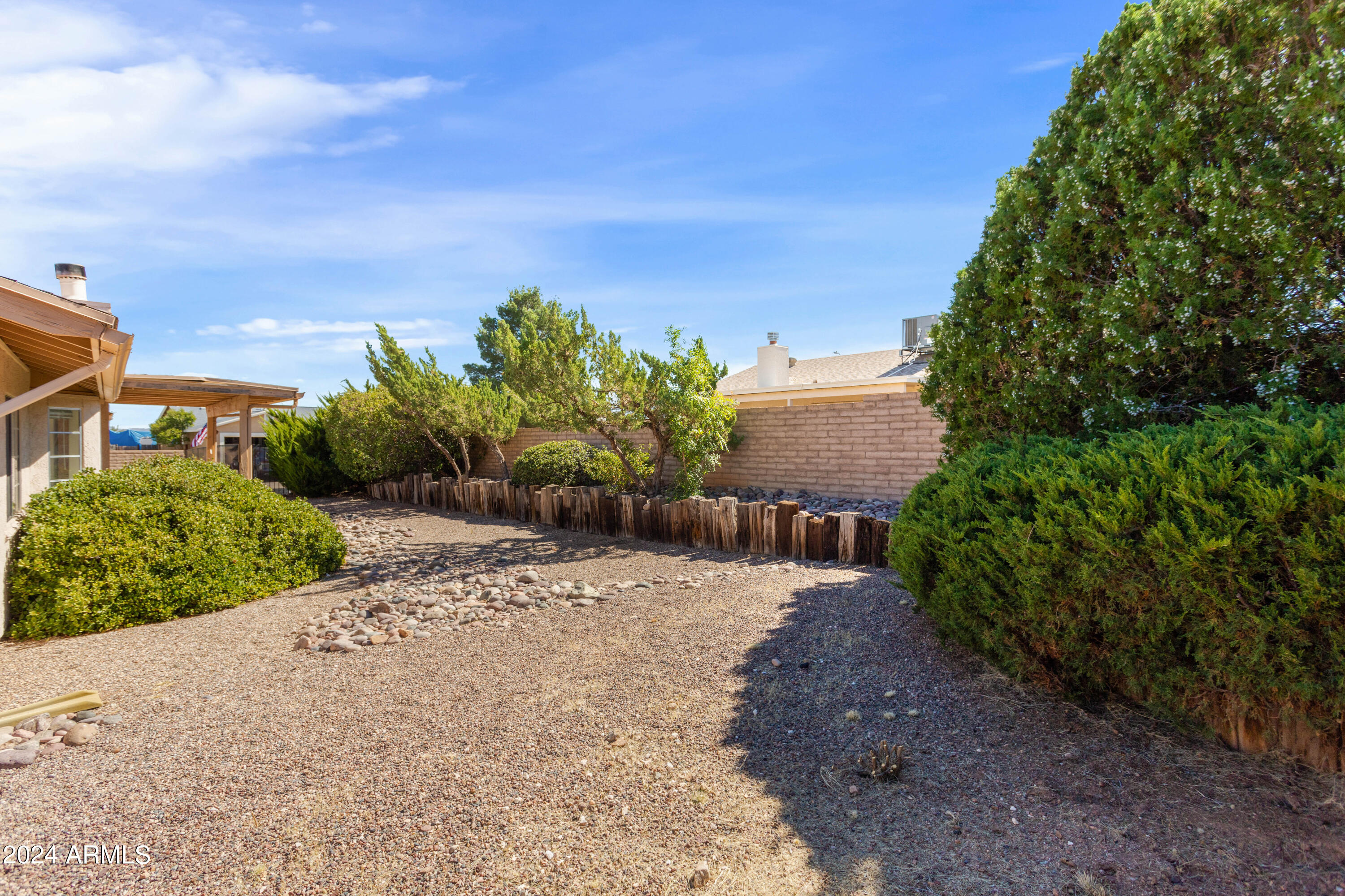 SUMMIT MEADOWS - Residential