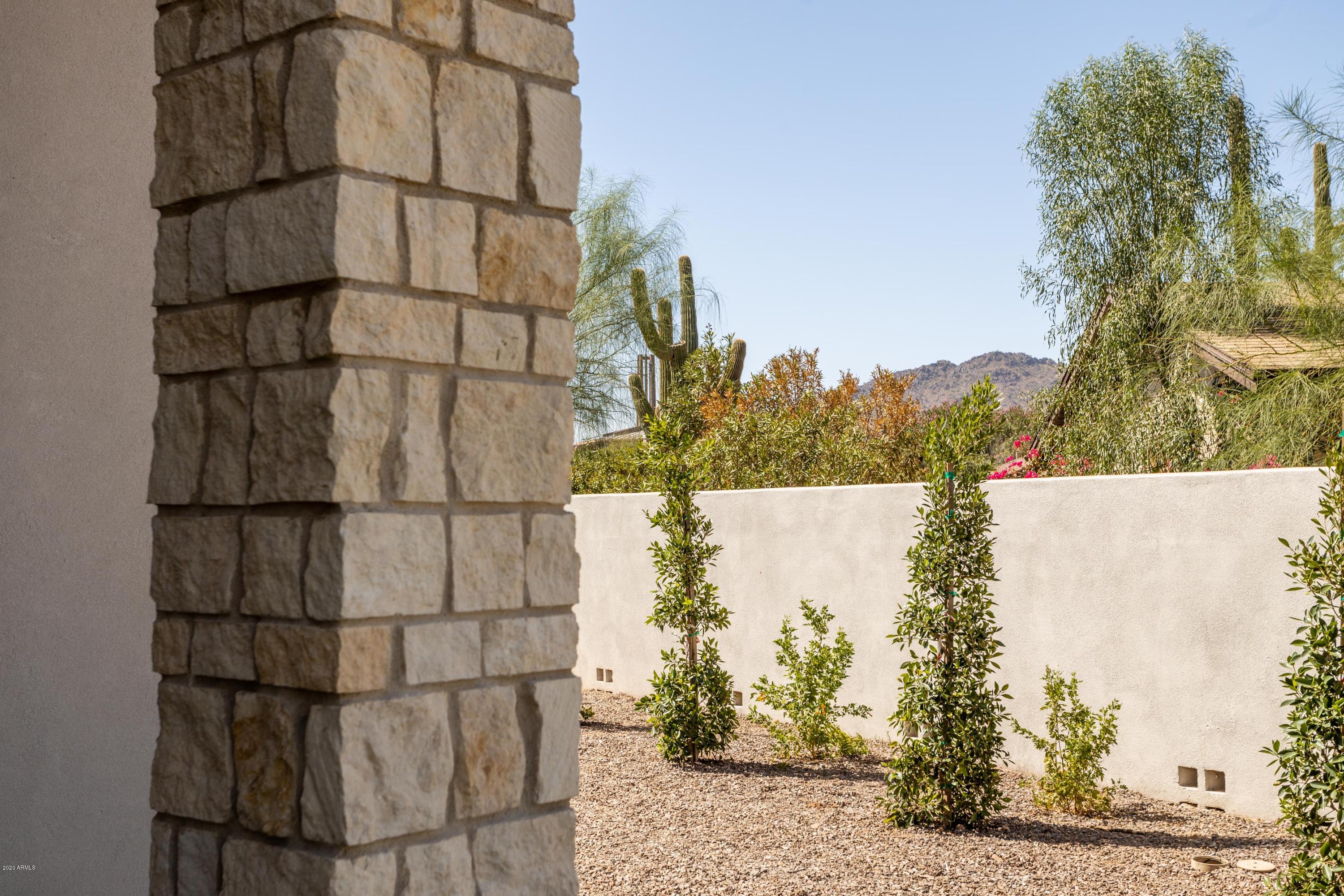Paradise Valley - Residential