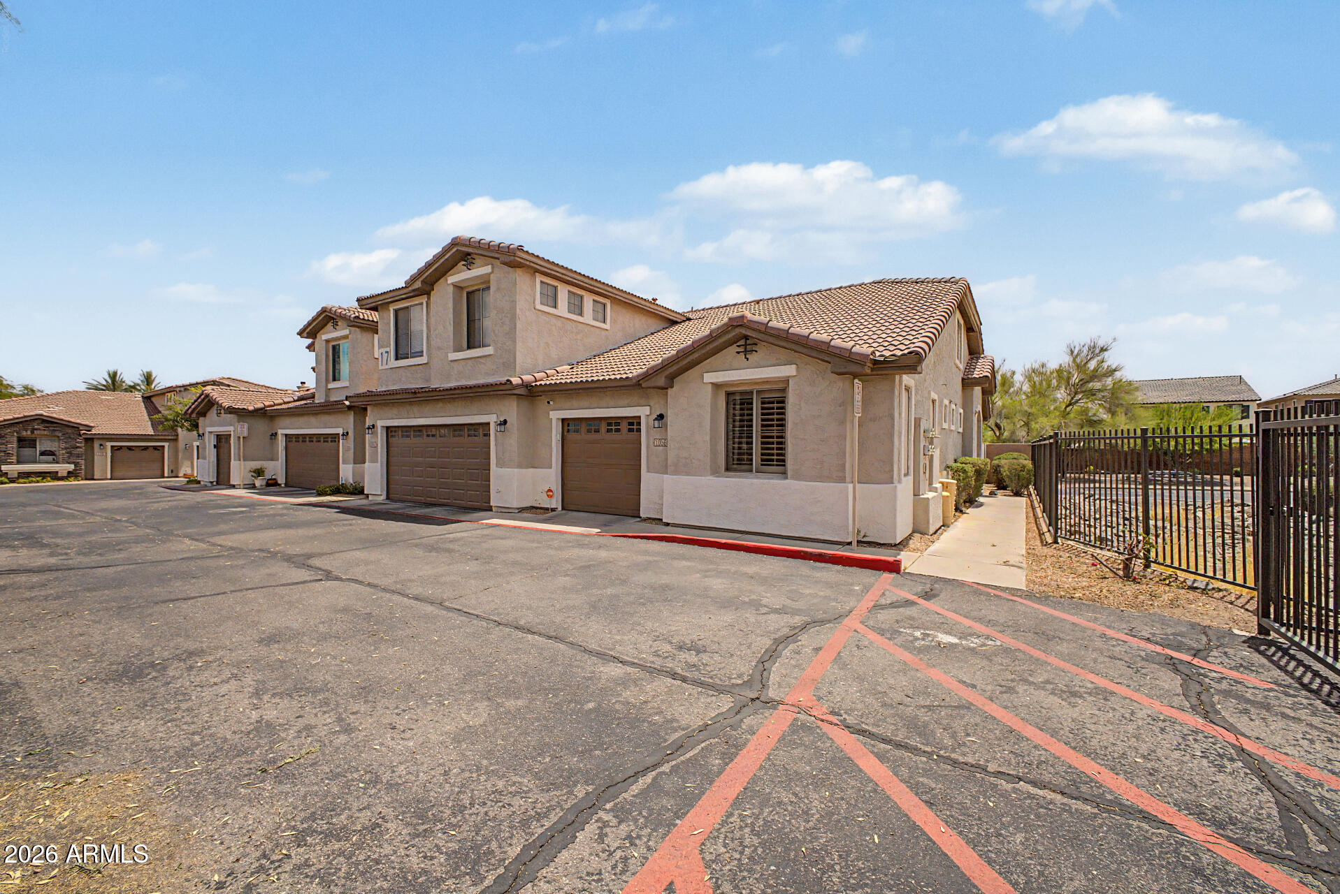 STONECLIFFE CONDOMINIUM - Residential