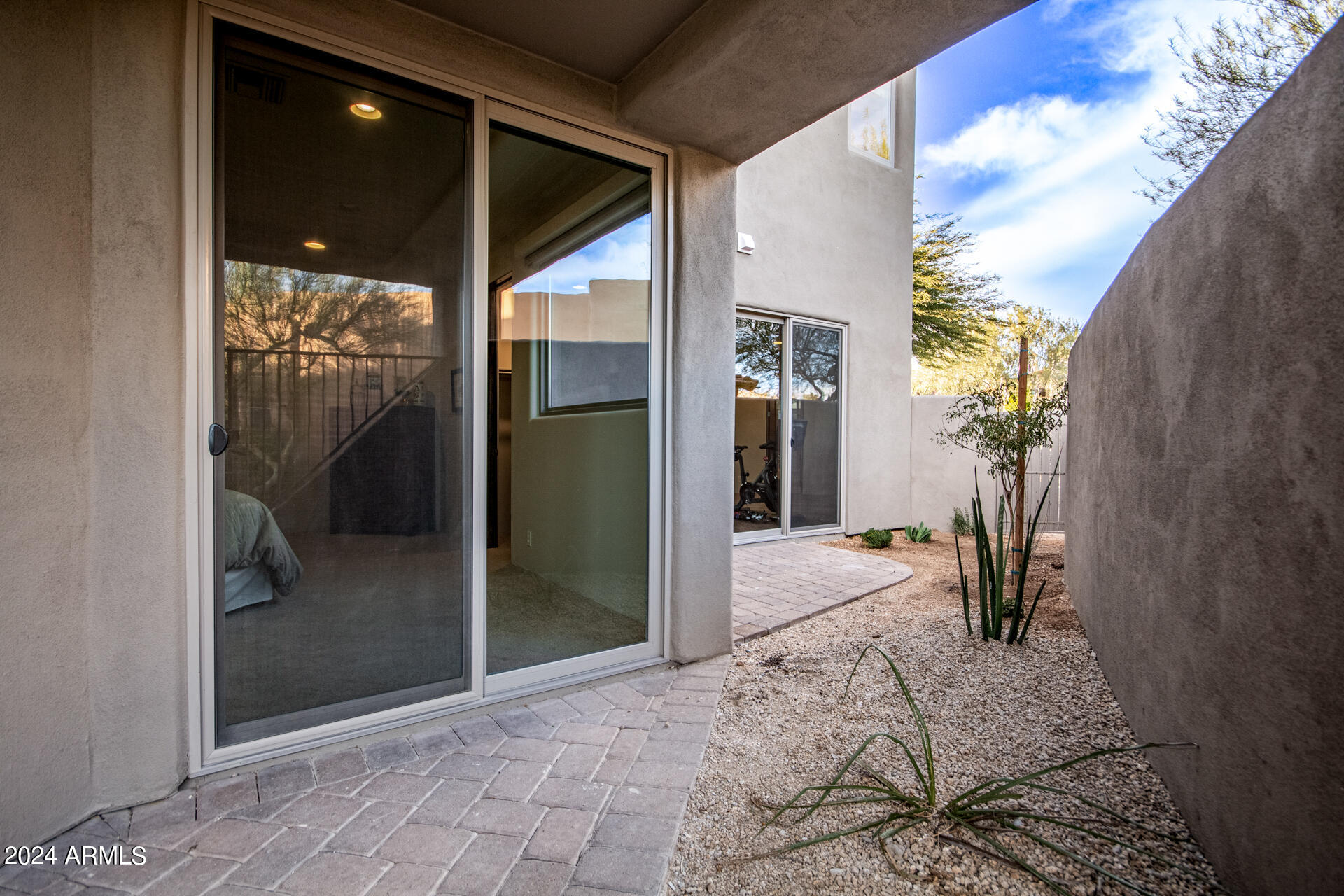 PINNACLE CANYON - Residential