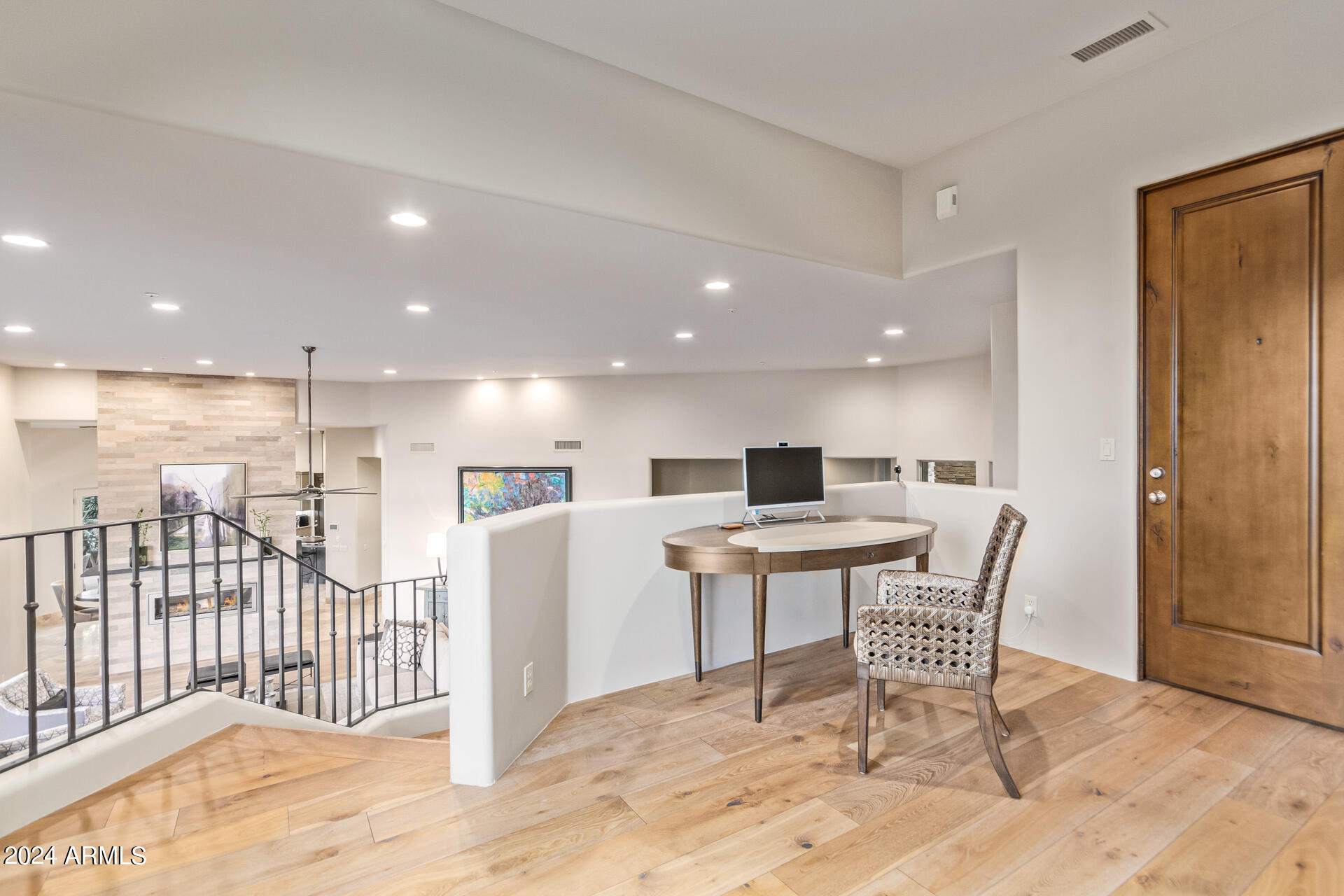PINNACLE CANYON - Residential