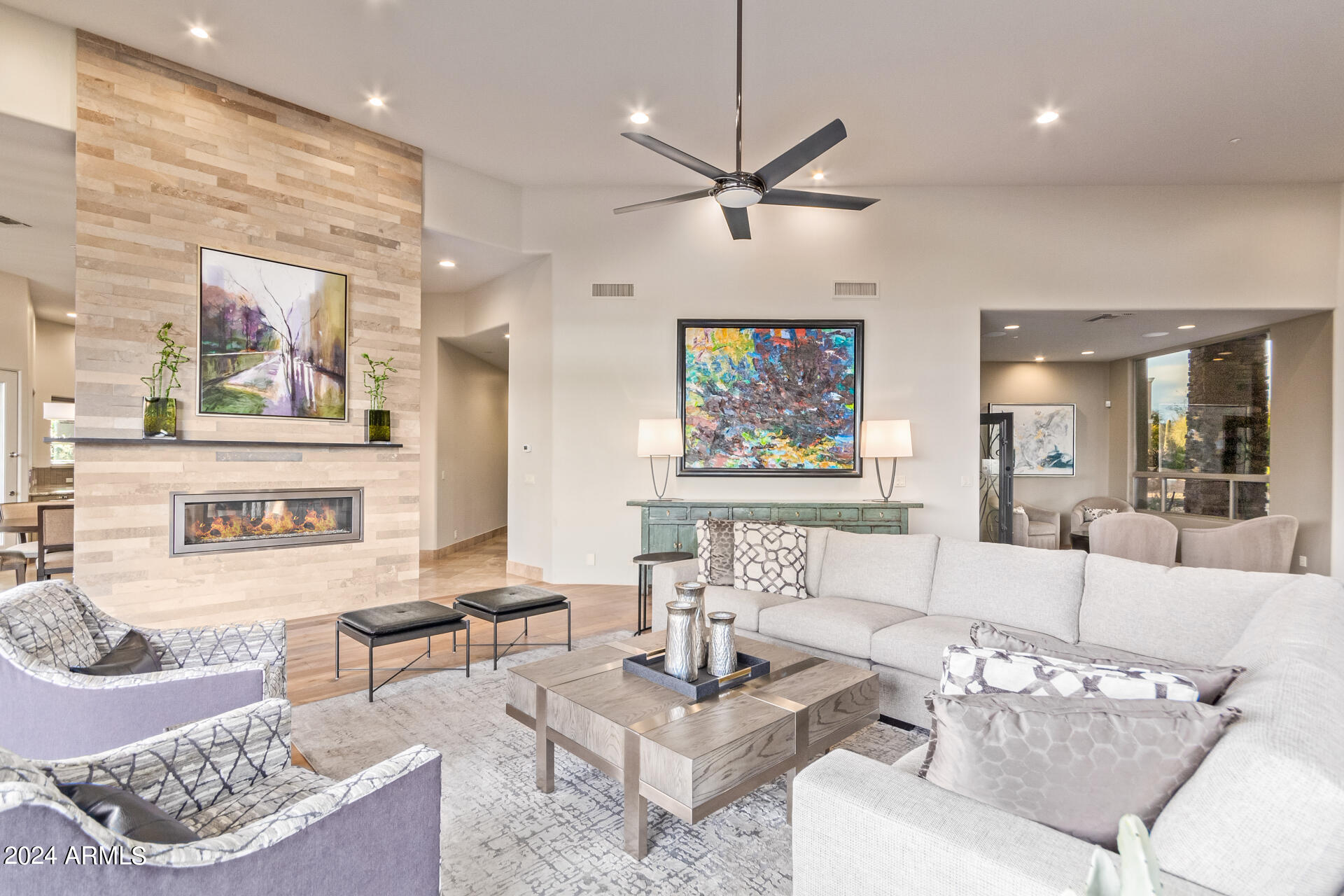 PINNACLE CANYON - Residential