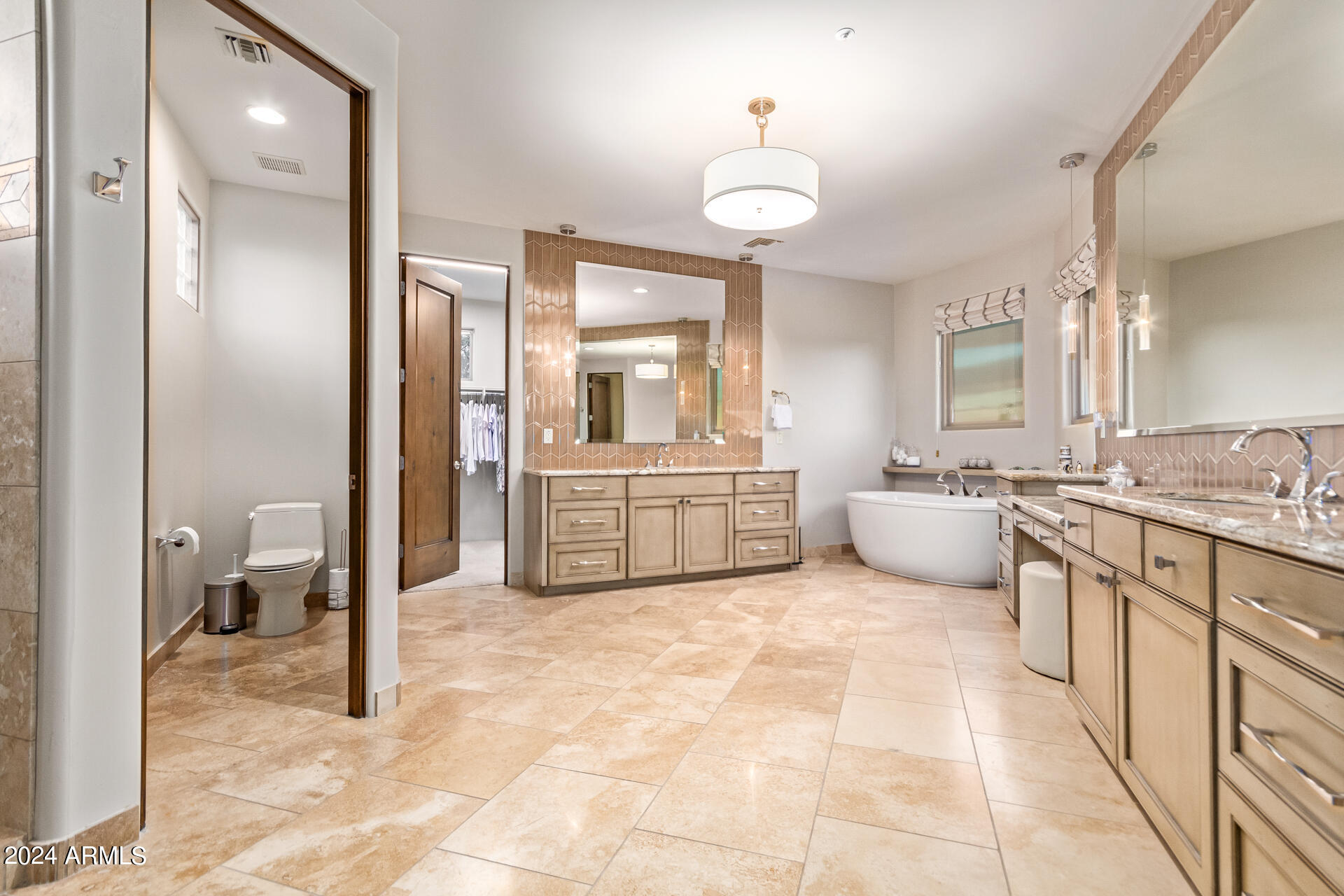 PINNACLE CANYON - Residential