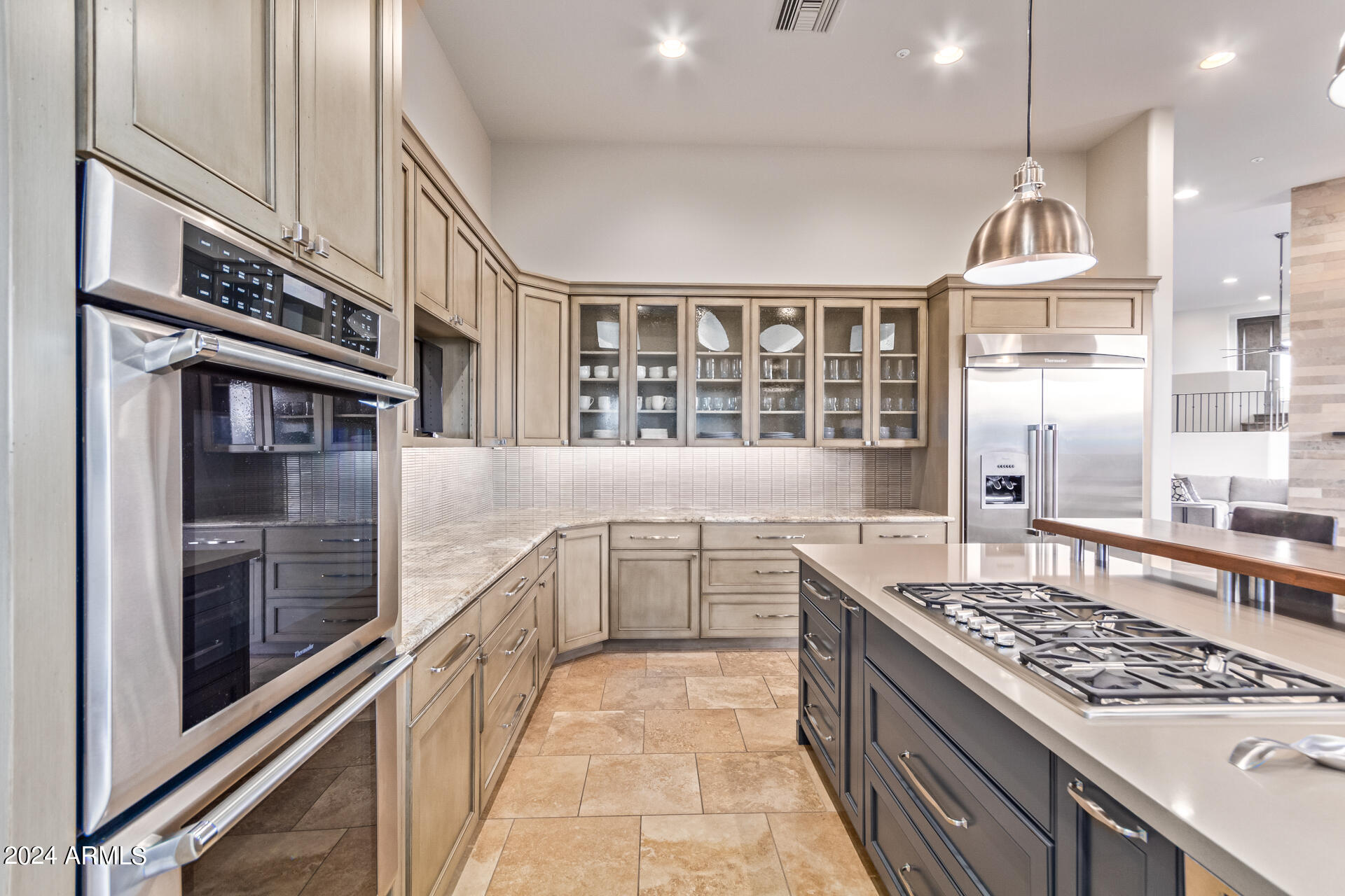 PINNACLE CANYON - Residential