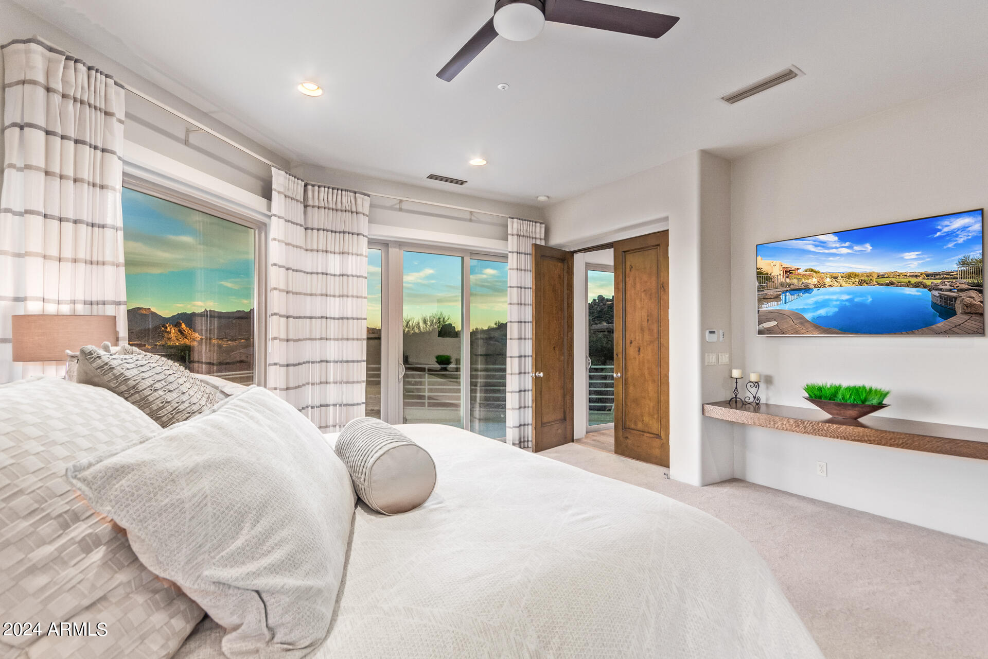 PINNACLE CANYON - Residential