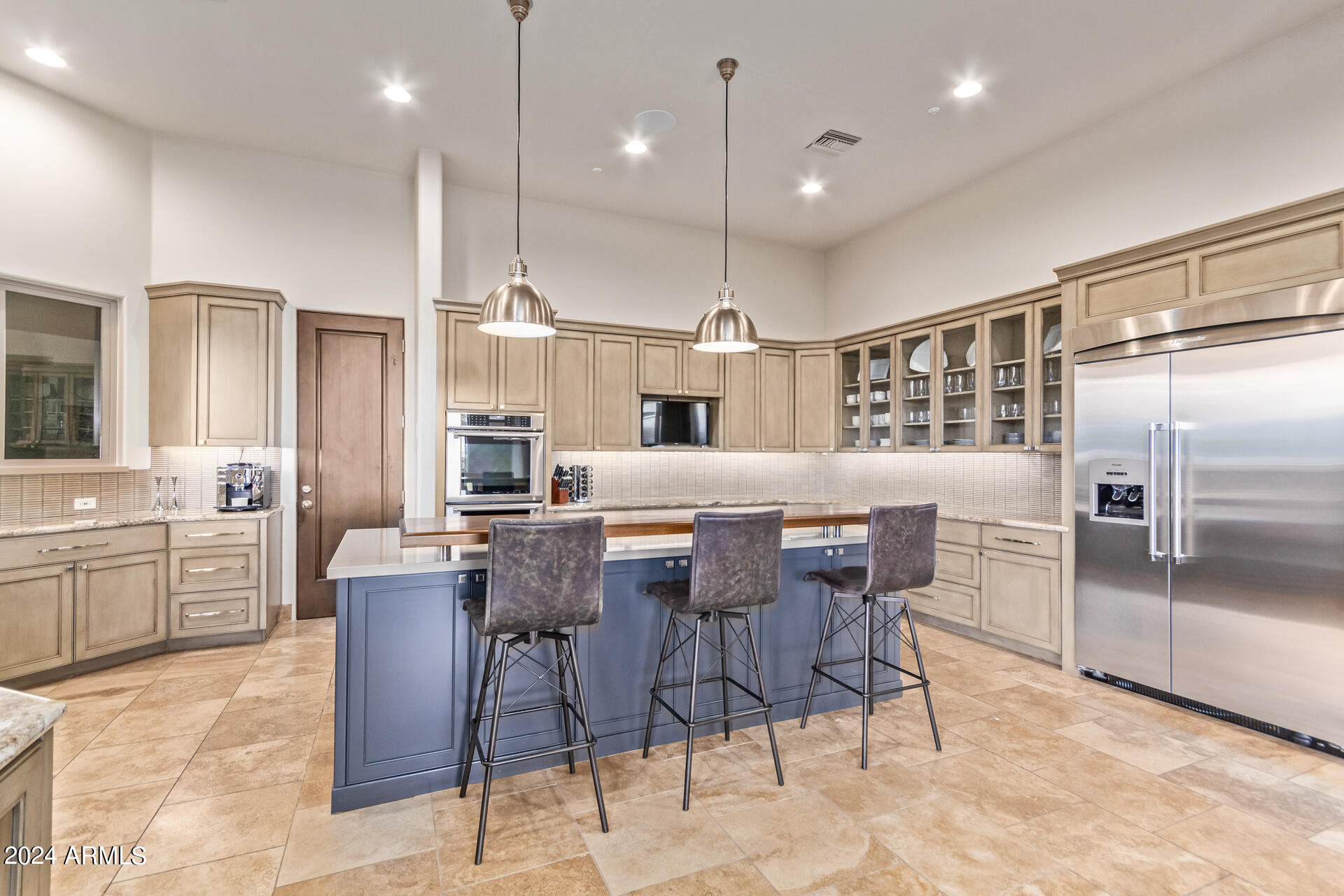 PINNACLE CANYON - Residential