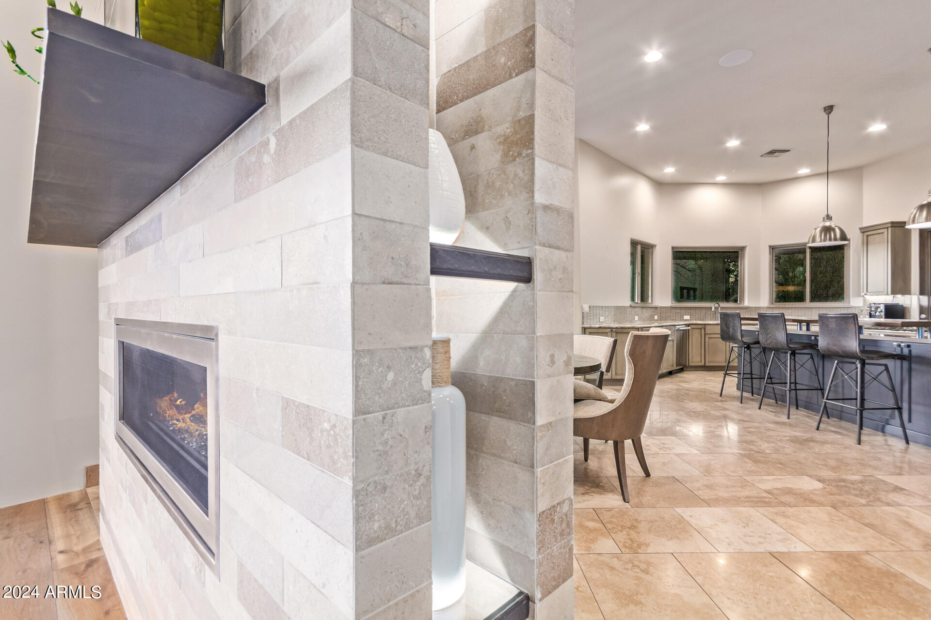 PINNACLE CANYON - Residential