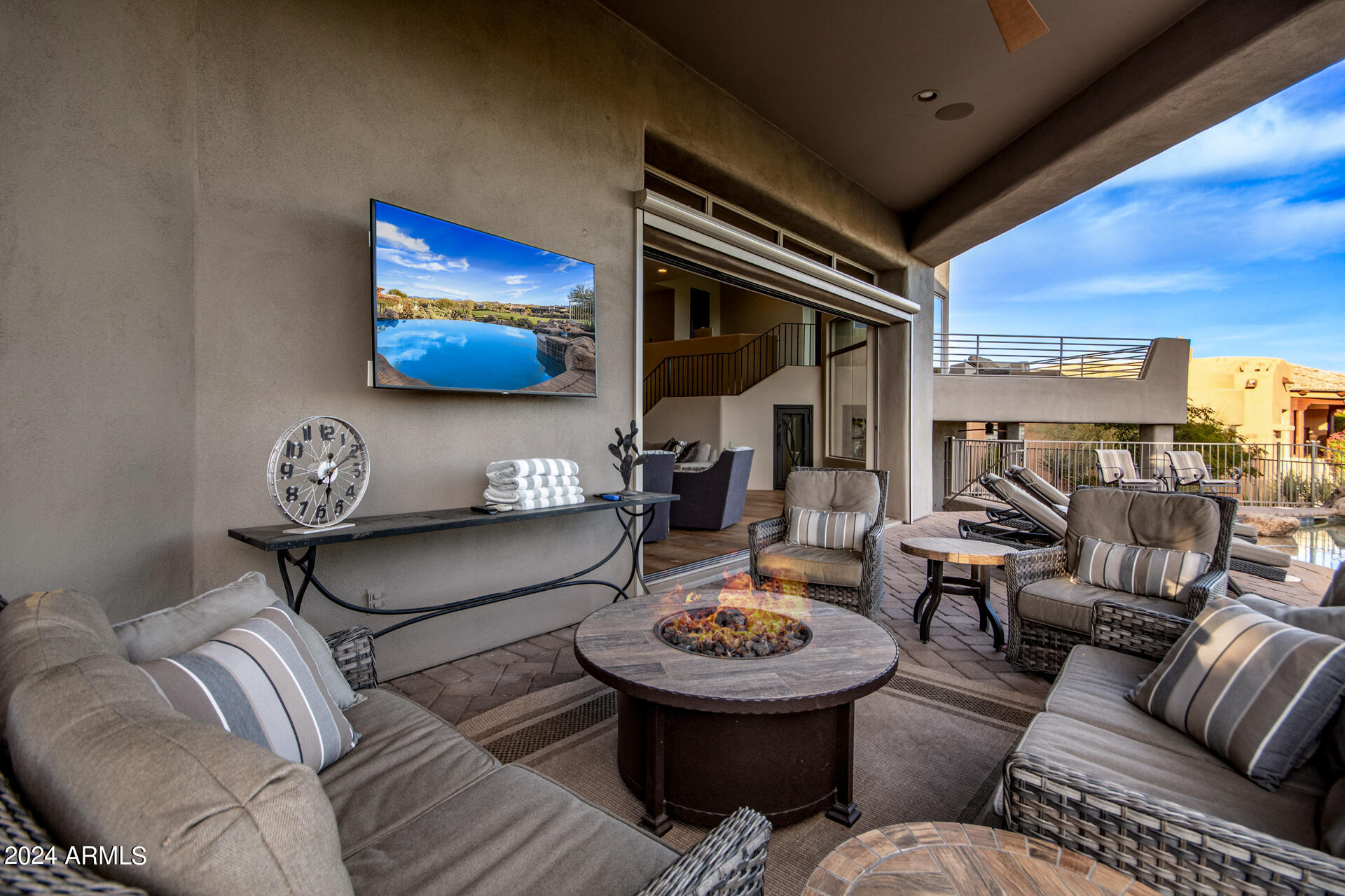 PINNACLE CANYON - Residential