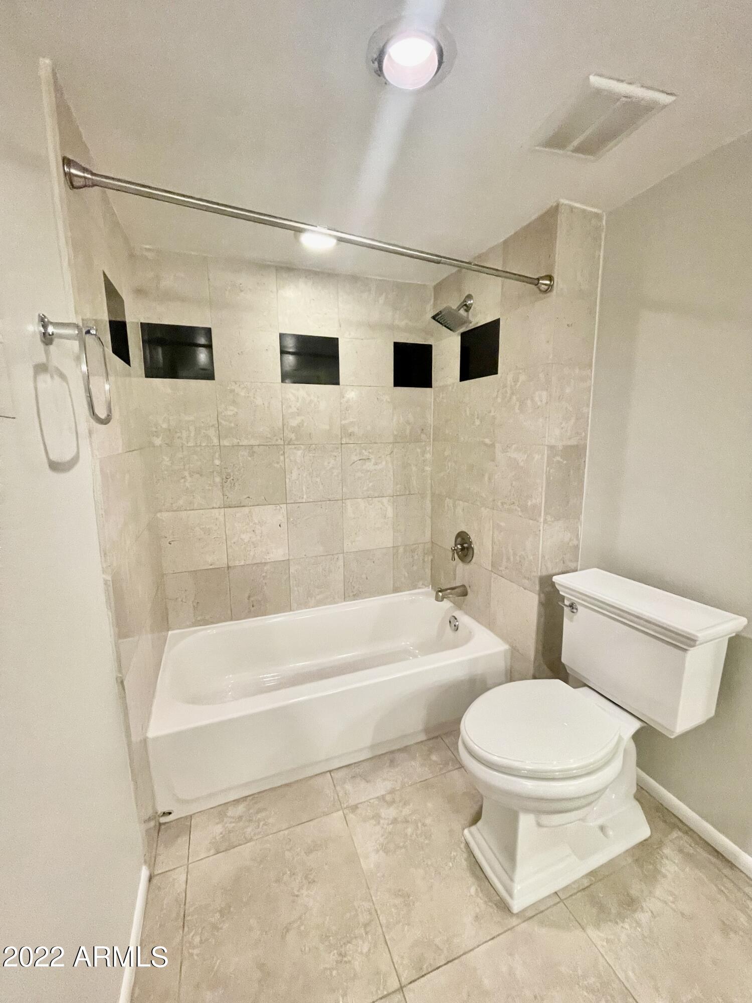 ANASAZI VILLAGE CONDOMINIUMS - Residential Lease