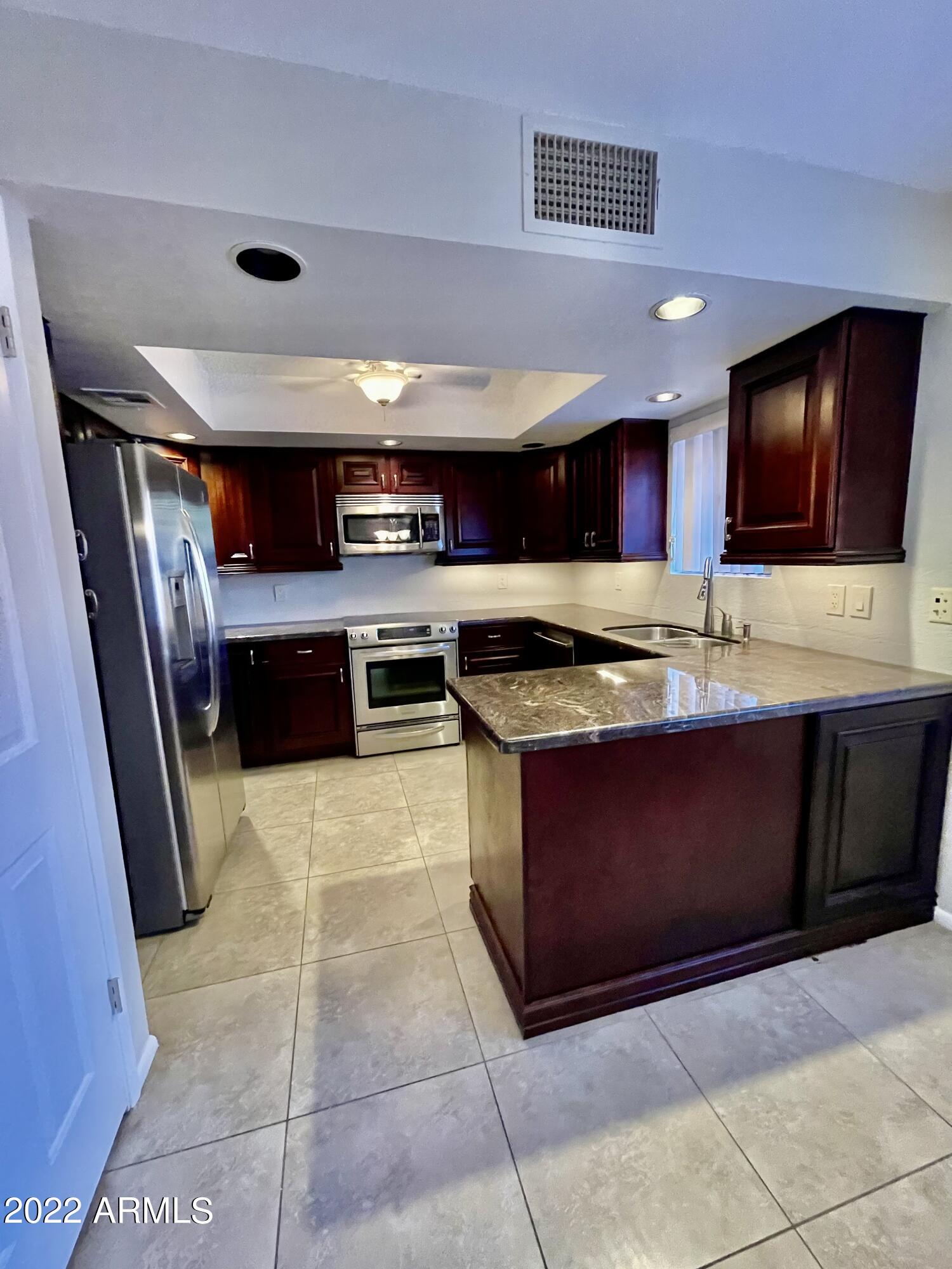 ANASAZI VILLAGE CONDOMINIUMS - Residential Lease