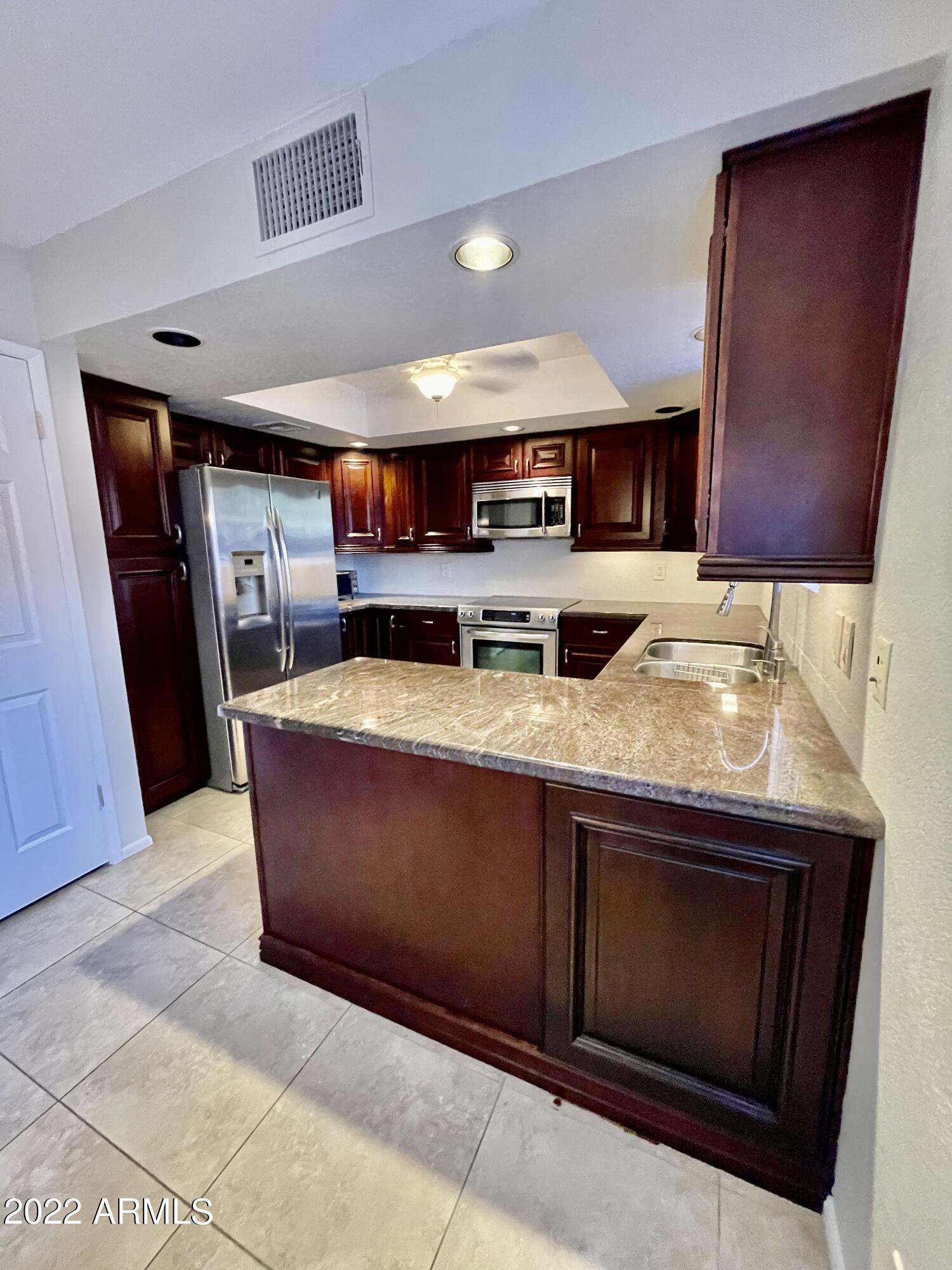 ANASAZI VILLAGE CONDOMINIUMS - Residential Lease