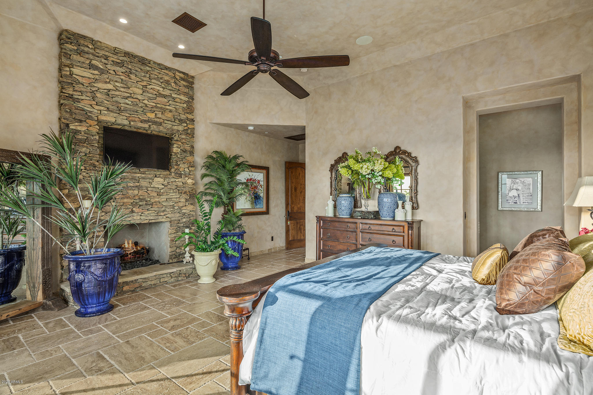 Mirabel Club - Residential