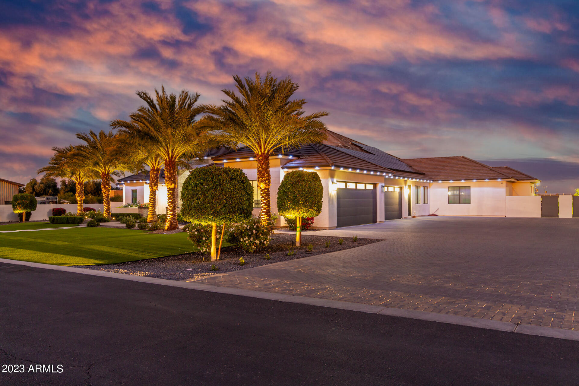 QUEEN CREEK EQUESTRIAN ESTATES - Residential
