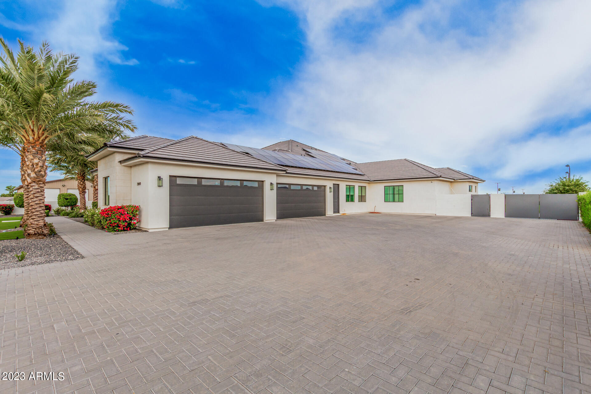 QUEEN CREEK EQUESTRIAN ESTATES - Residential