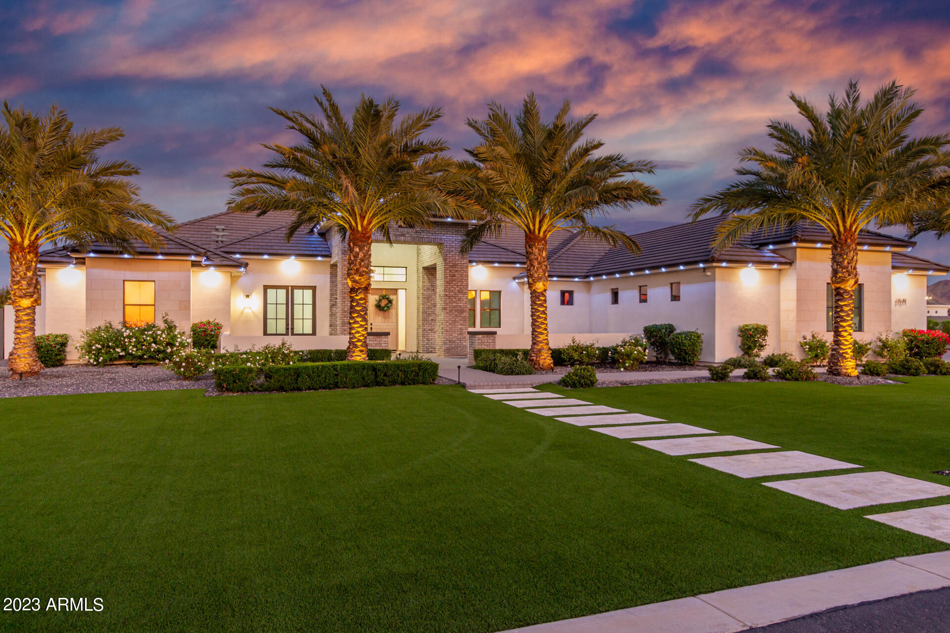 QUEEN CREEK EQUESTRIAN ESTATES - Residential