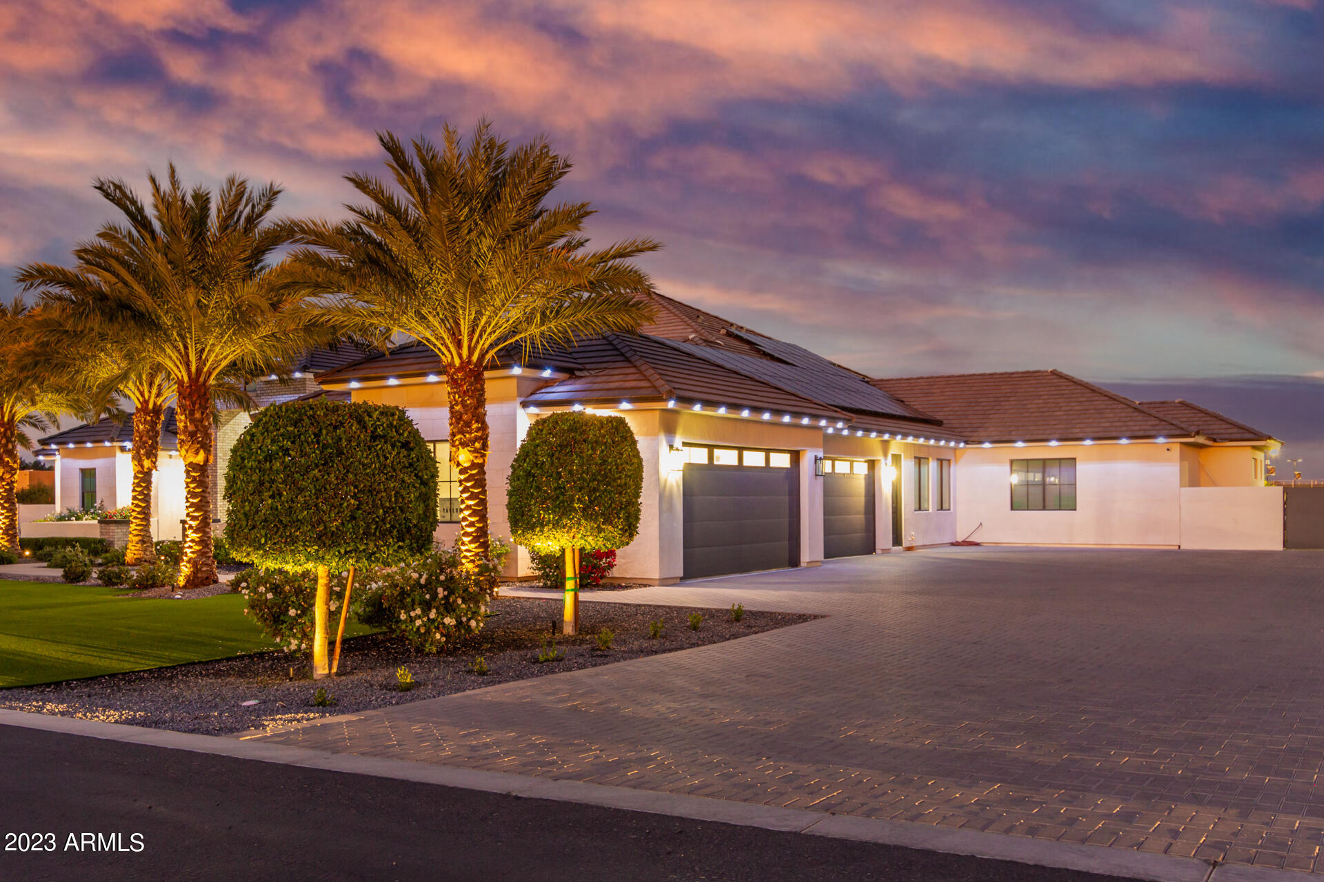 QUEEN CREEK EQUESTRIAN ESTATES - Residential