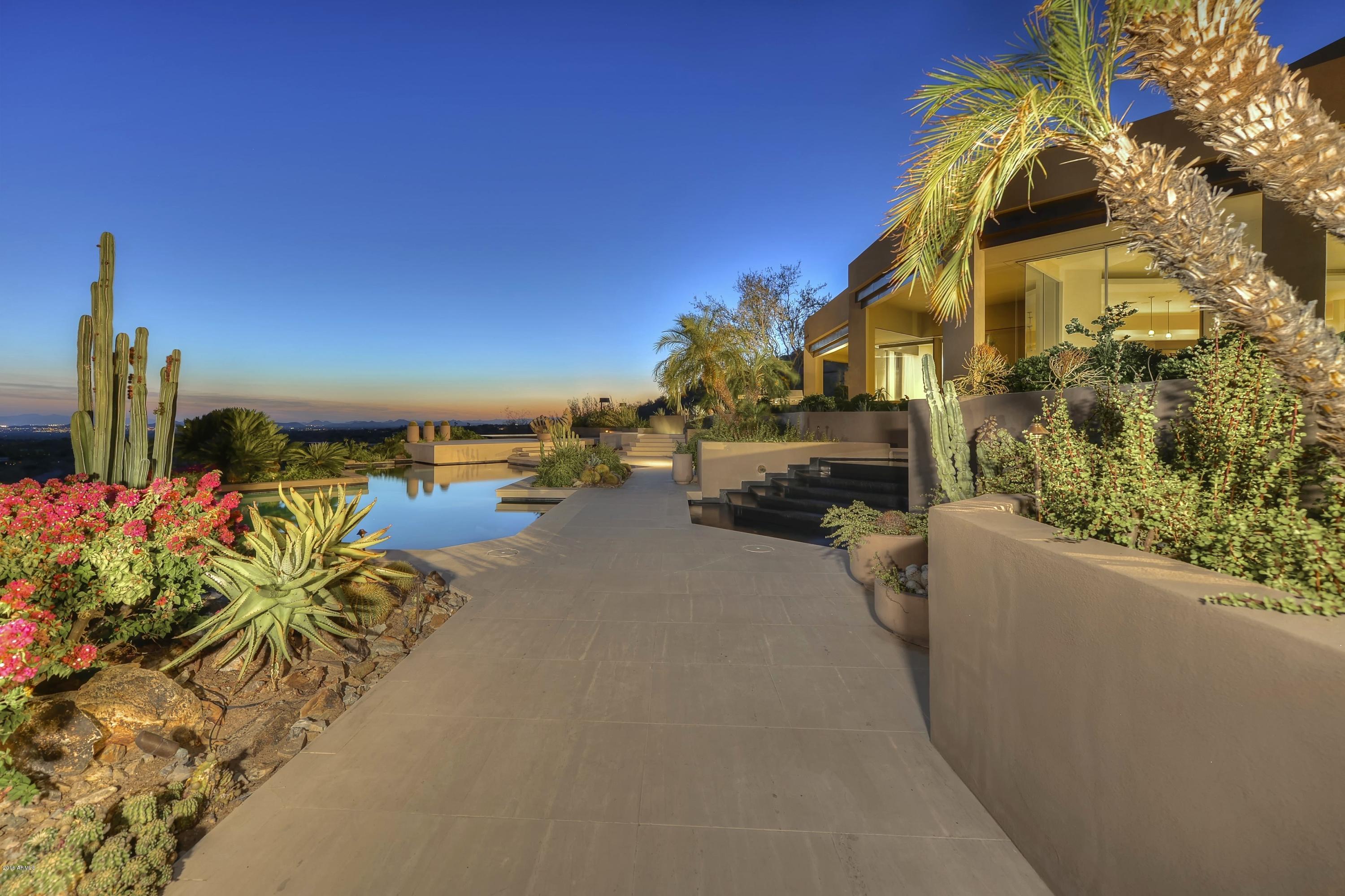 CANYON HEIGHTS - Residential