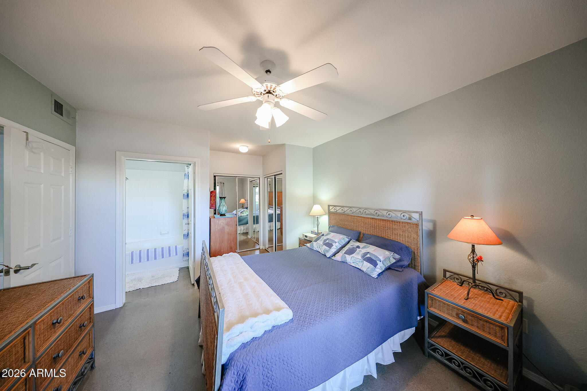 SIGNATURE SCOTTSDALE CONDOMINIUM - Residential