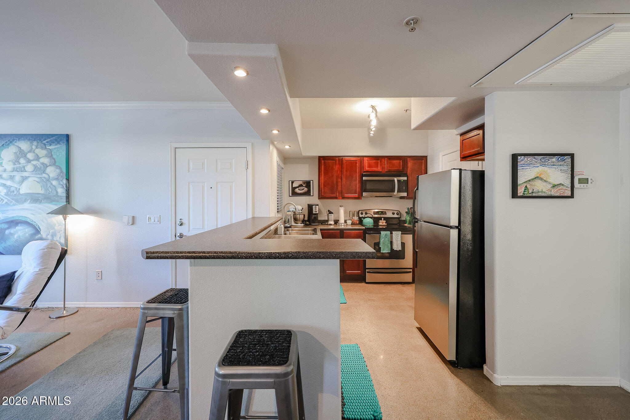 SIGNATURE SCOTTSDALE CONDOMINIUM - Residential