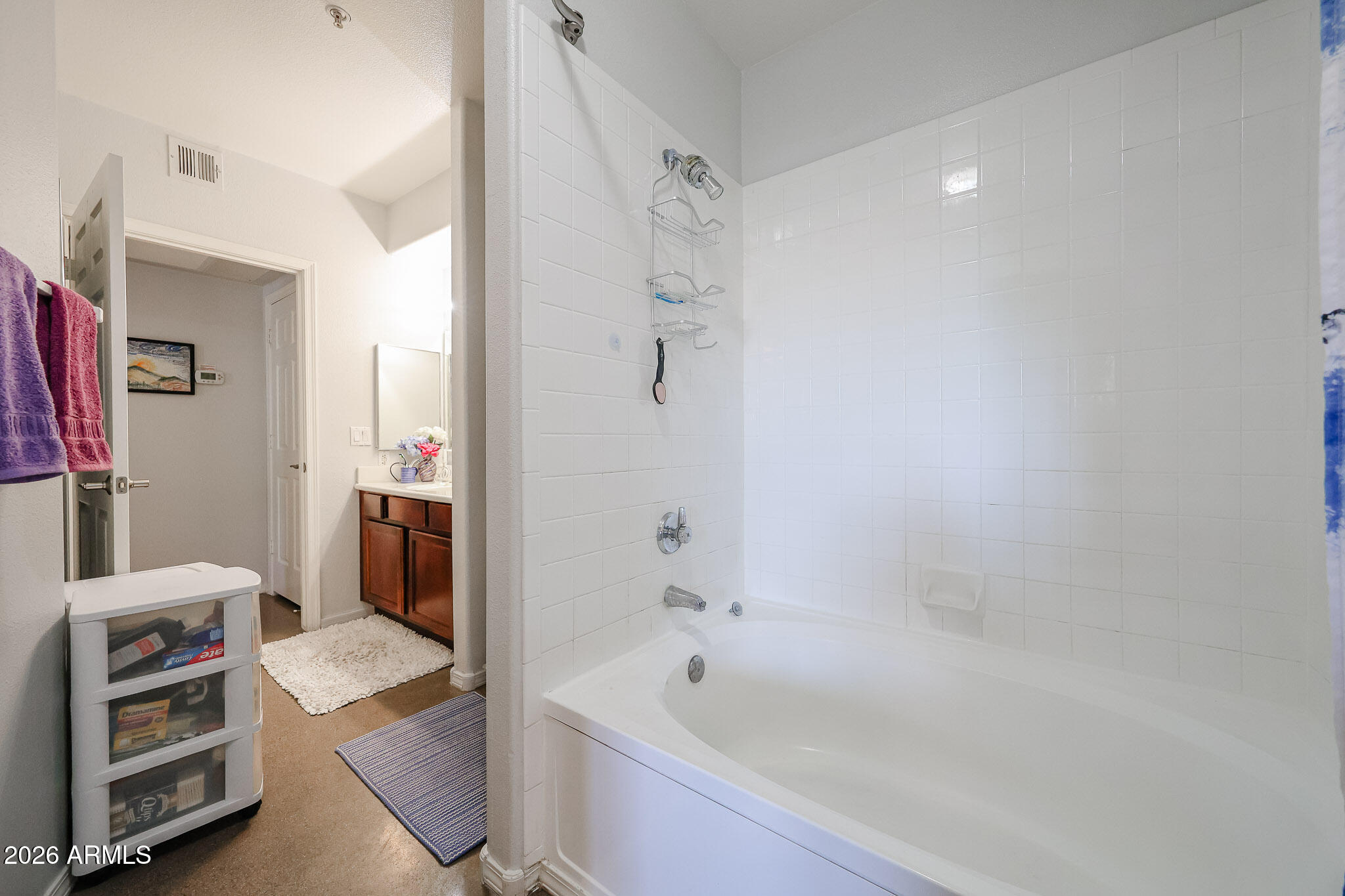 SIGNATURE SCOTTSDALE CONDOMINIUM - Residential
