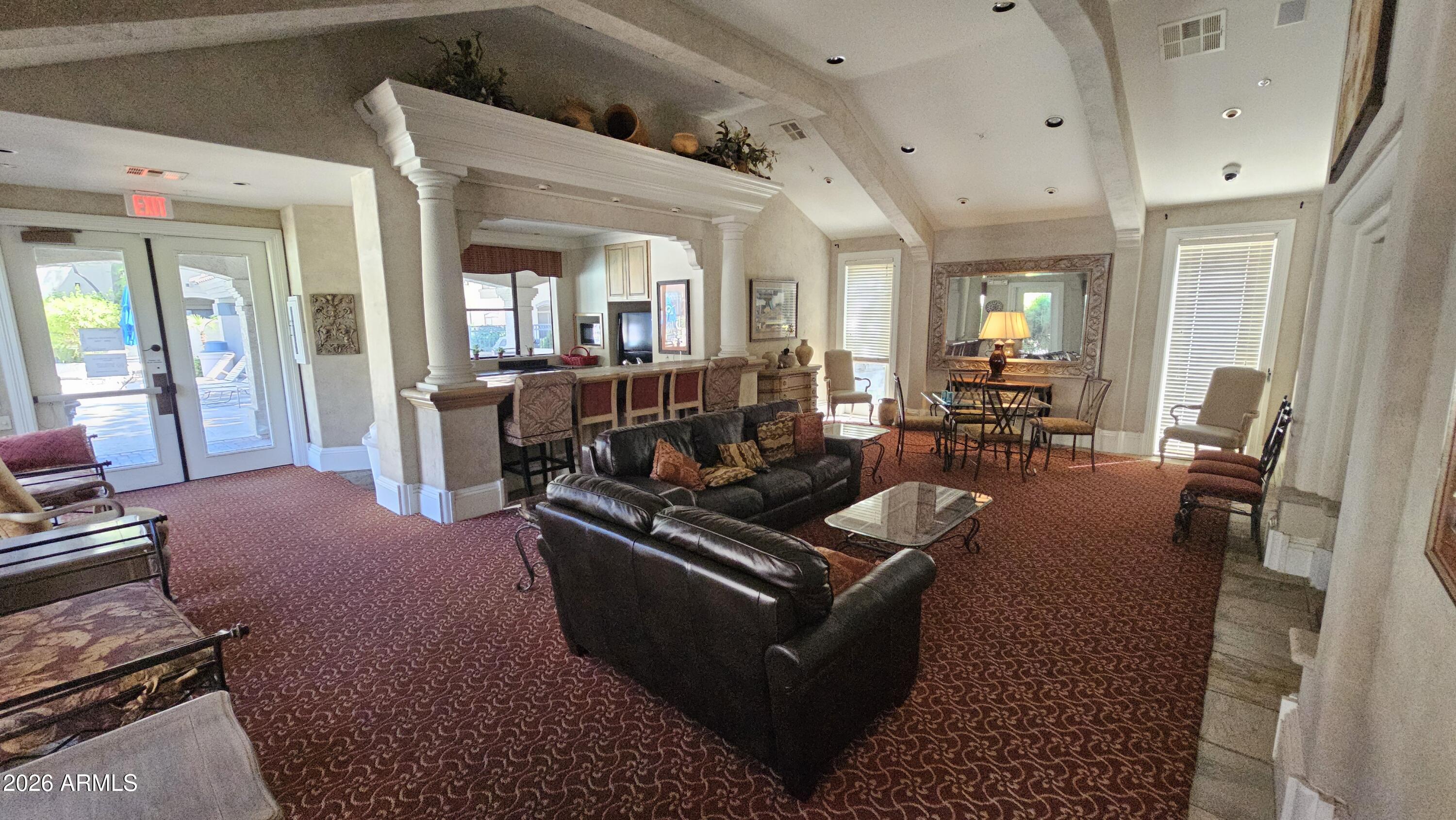 SIGNATURE SCOTTSDALE CONDOMINIUM - Residential